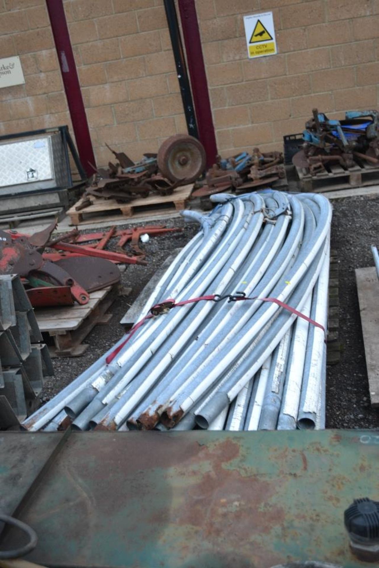 20m x 10m galvanised poly tunnel frame. * - Image 3 of 3