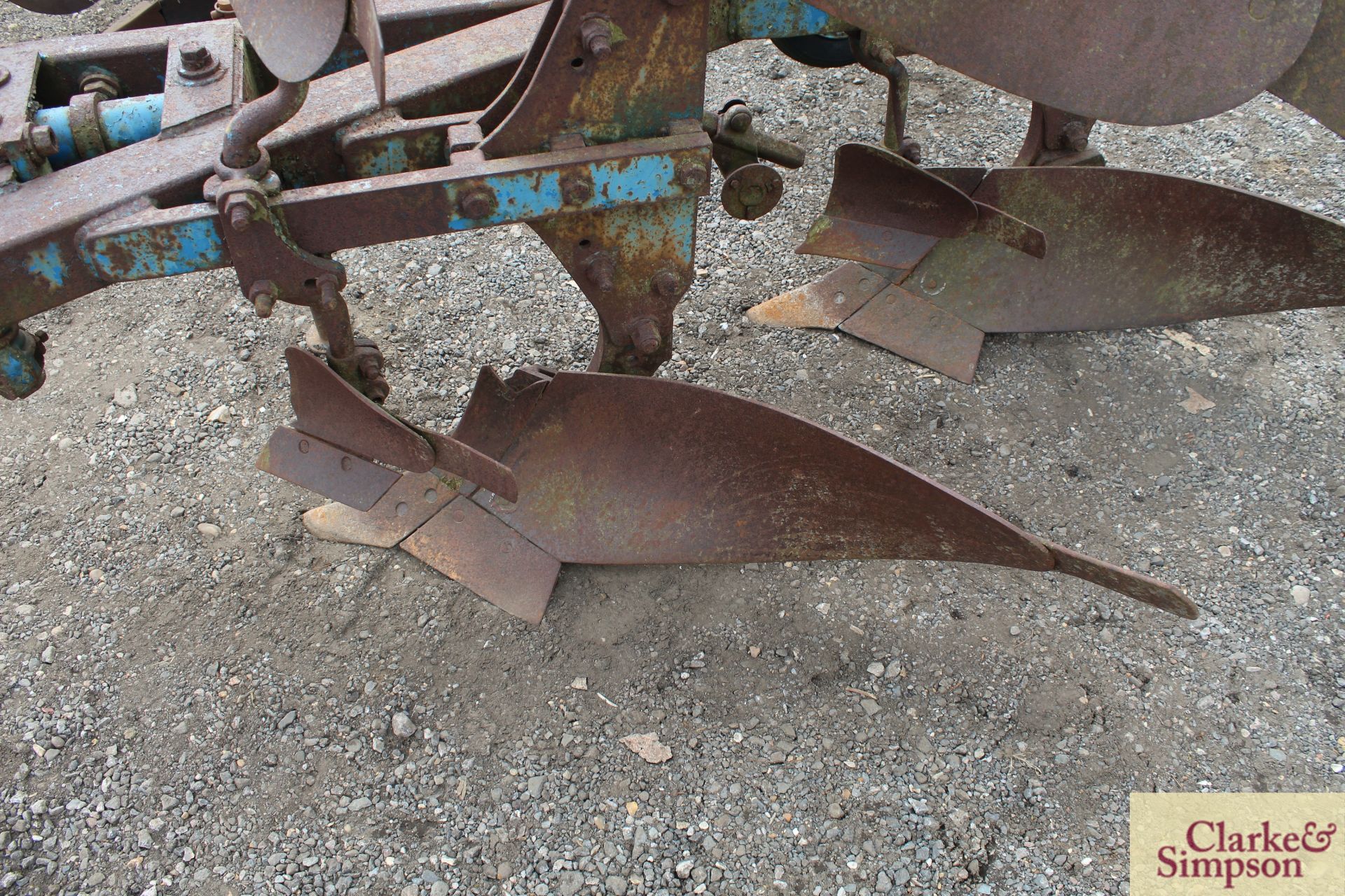 Ransomes TSR 103 2F reversible plough. * - Image 7 of 11