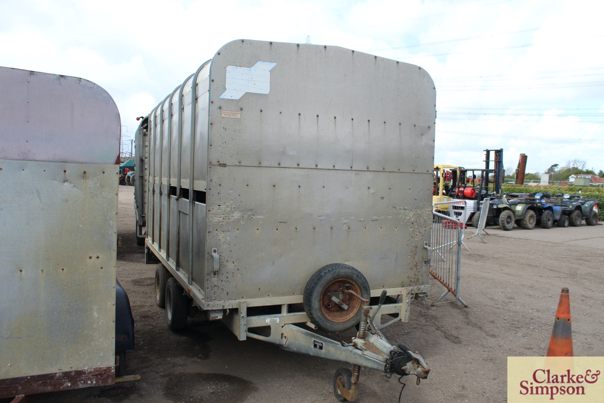 Ifor Williams 12ft twin axle demount livestock trailer. *