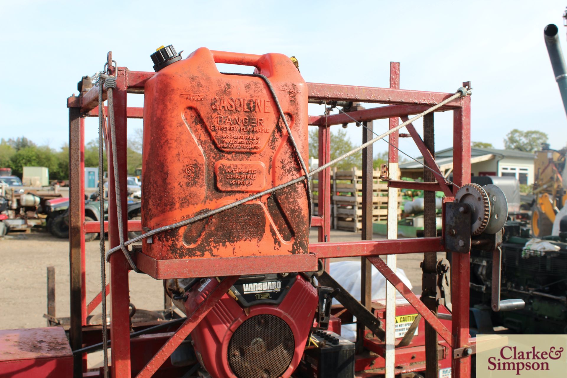 Hud-Son Oscar 30in portable trailer mounted saw mill. With Vanguard V-twin petrol engine. - Image 9 of 14