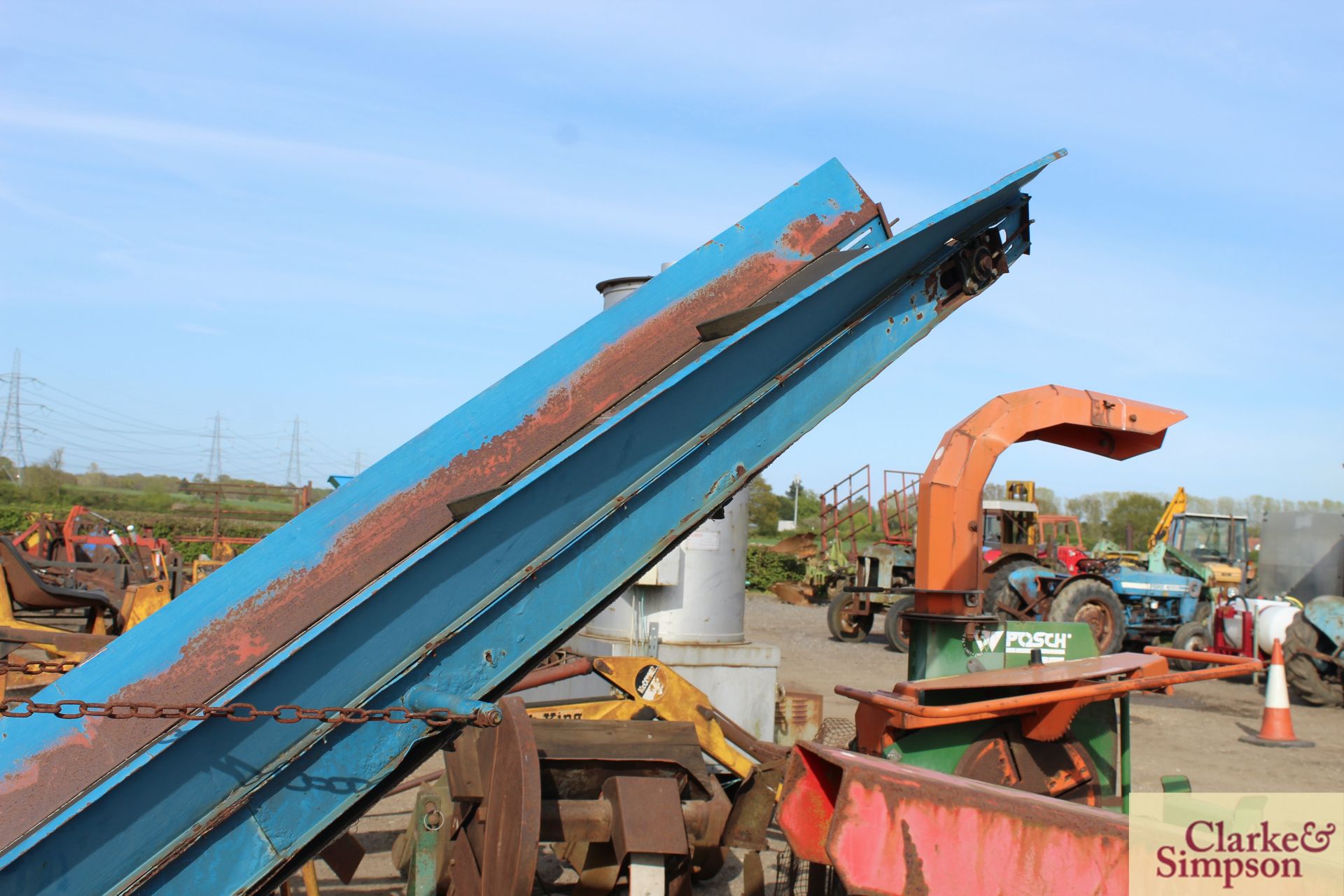 **CATALOGUE CHANGE** Transaw (Posch) linkage mounted PTO driven firewood processor. With circular - Image 13 of 15