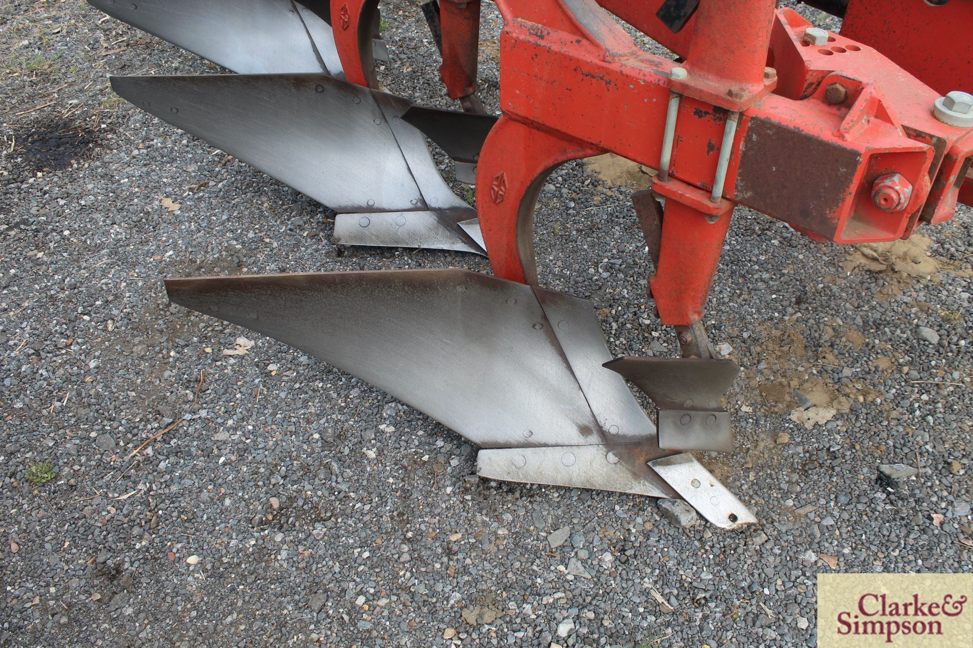 Gregoire Besson RB47 5F reversible plough. 2004. Serial number 30463. * - Image 14 of 21