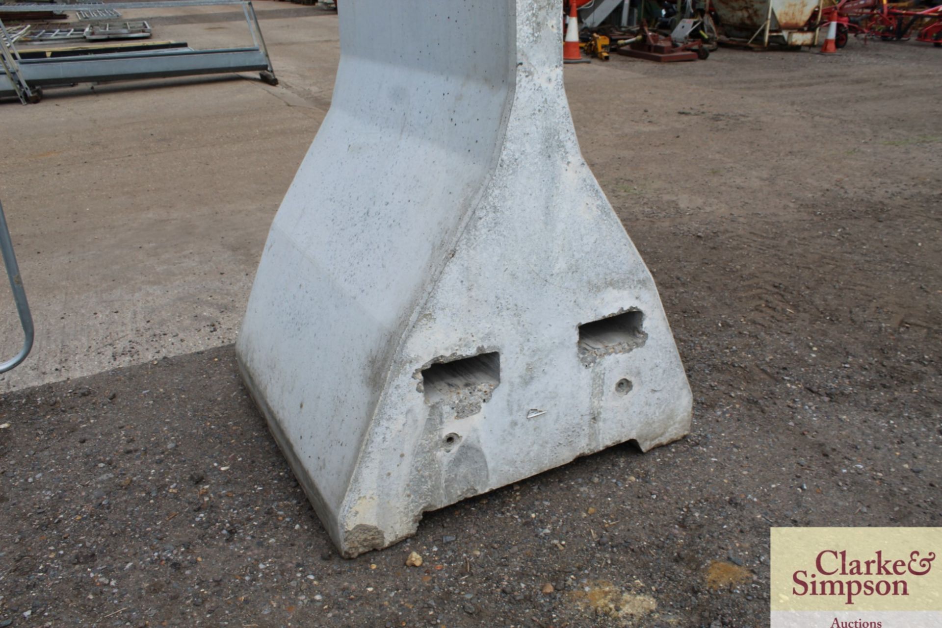 15x Taperbloc XL 3m concrete section A-frame walling. Remainder to be collected from Sibton. Loading - Image 5 of 6