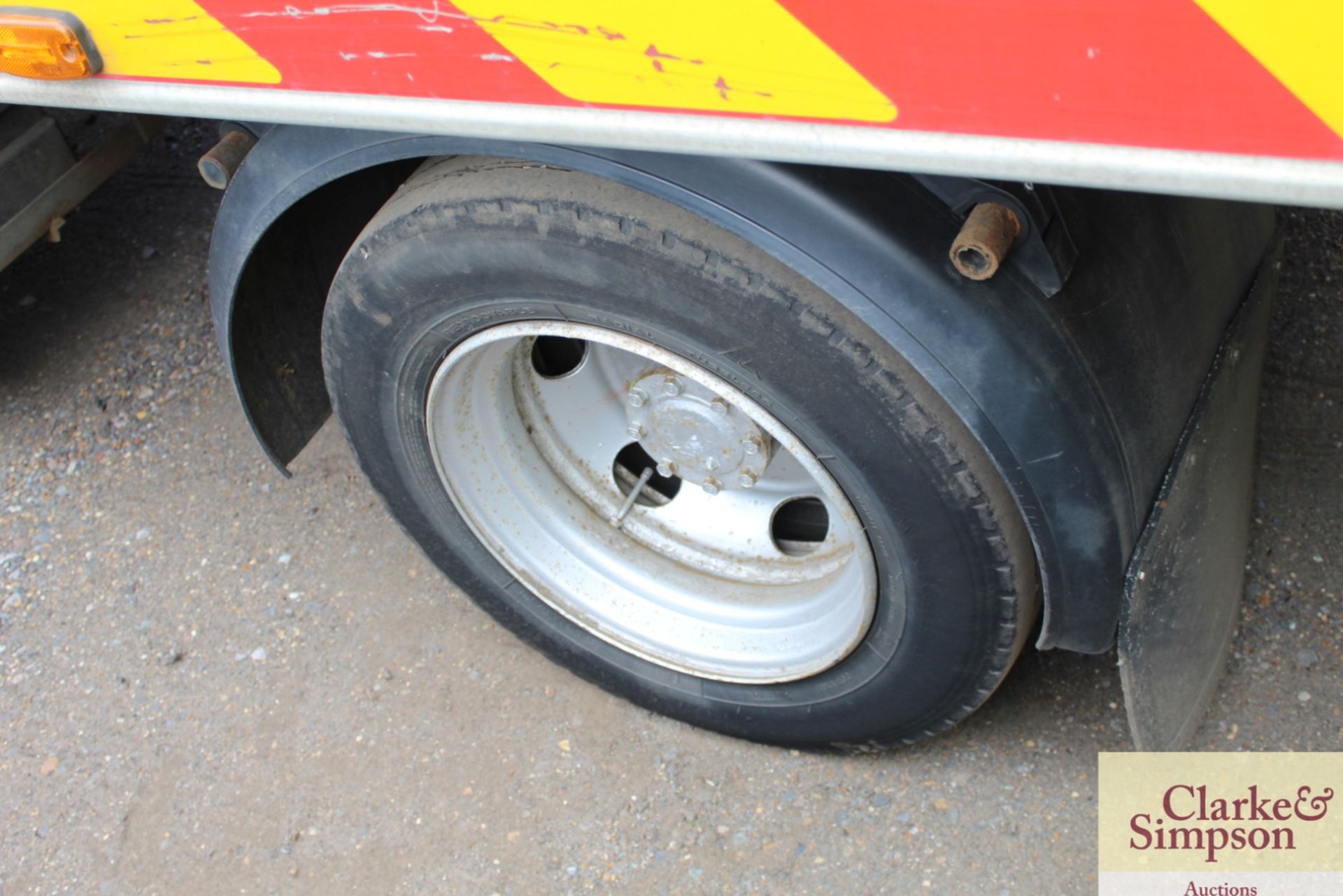 Mitsubishi Canter 7.5T crew cab 4x2 tilt and silde recovery lorry. Registration HX08 XKD. Date of - Image 17 of 30