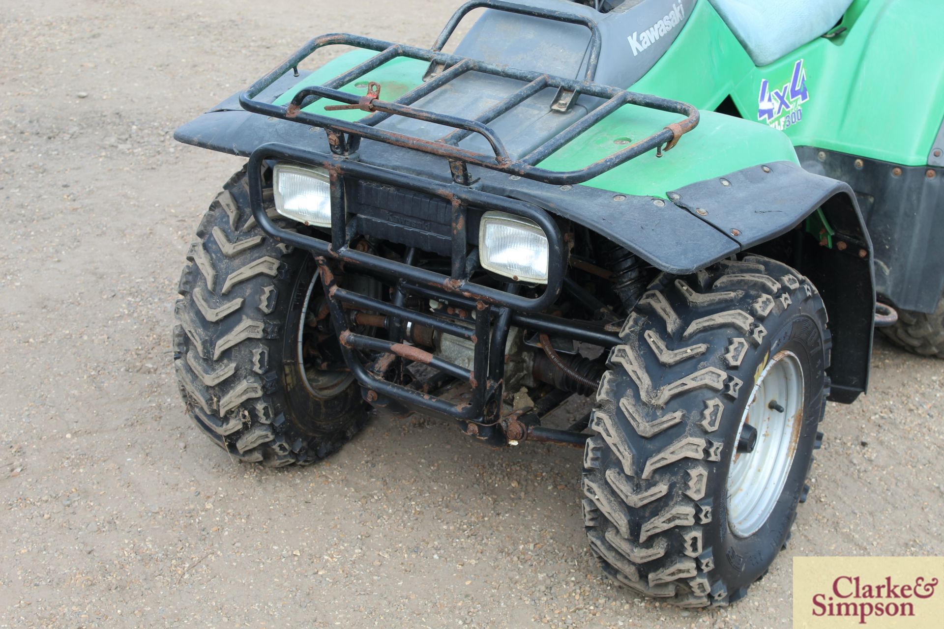 Kawasaki KLF 300 4WD quad bike. 4,543 miles. - Image 9 of 31