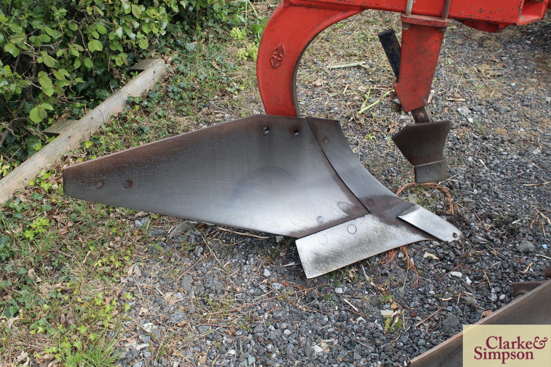 Gregoire Besson RB47 5F reversible plough. 2004. Serial number 30463. * - Image 6 of 21