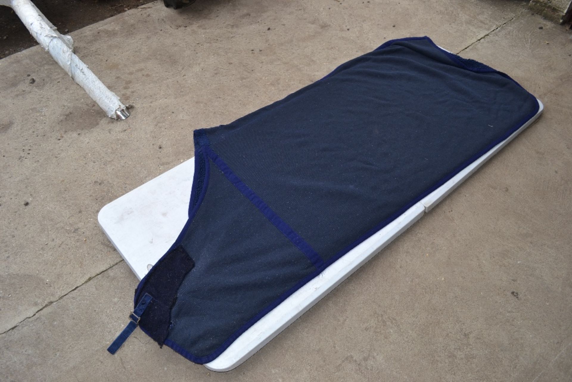 2x Horseware Amigo 6ft 6in rain sheets and 6ft 6in - Image 5 of 6
