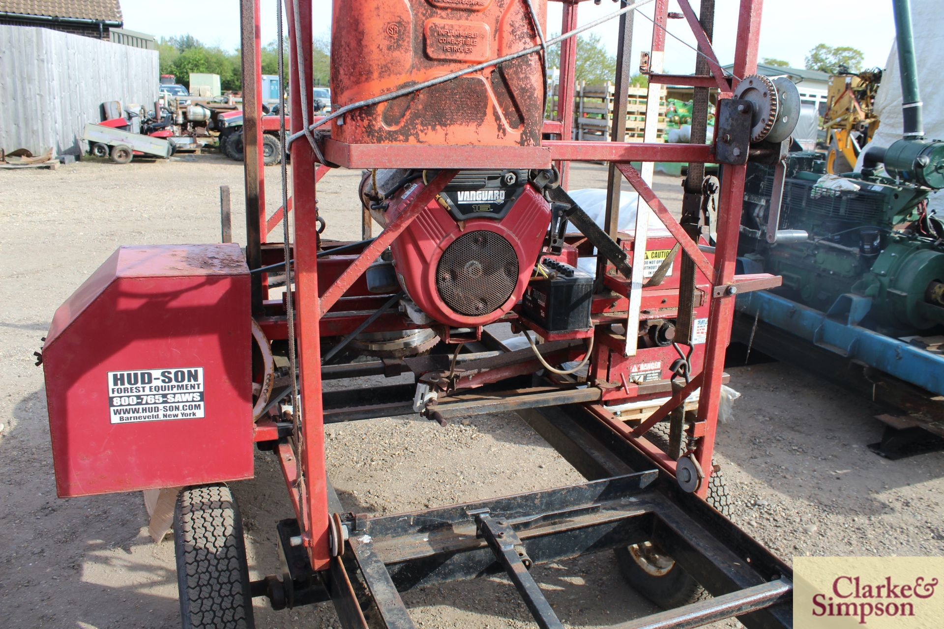 Hud-Son Oscar 30in portable trailer mounted saw mill. With Vanguard V-twin petrol engine. - Image 8 of 14