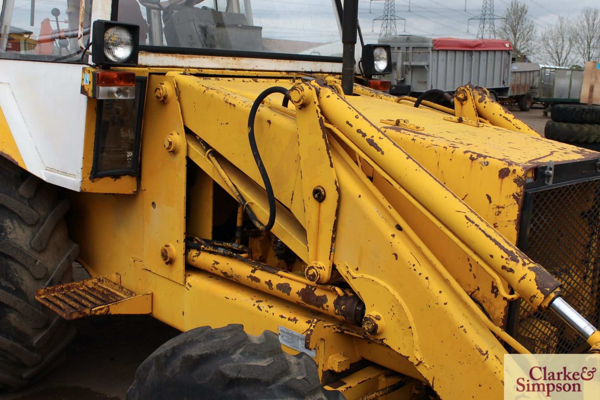 JCB 3CX Sitemaster 2WD backhoe loader. Registration A790 ROU. Date of first registration 10/1983. - Image 11 of 34