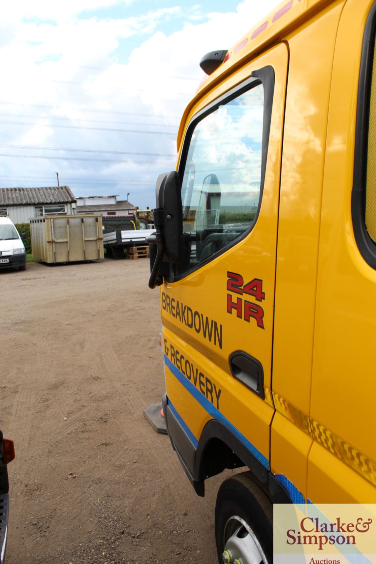 Mitsubishi Canter 7.5T crew cab 4x2 tilt and silde recovery lorry. Registration HX08 XKD. Date of - Image 20 of 30