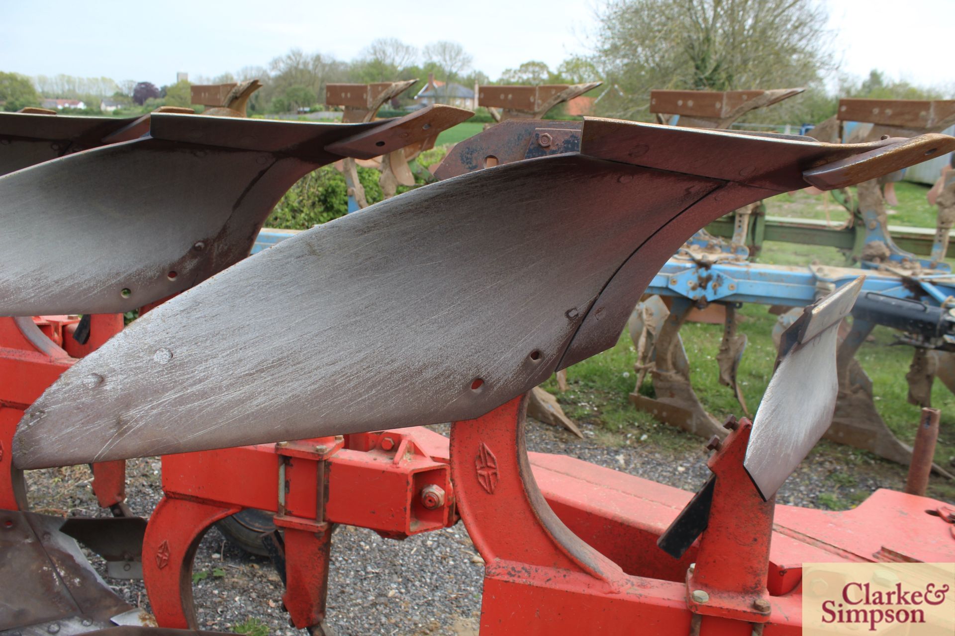 Gregoire Besson RB47 5F reversible plough. 2004. Serial number 30463. * - Image 13 of 21