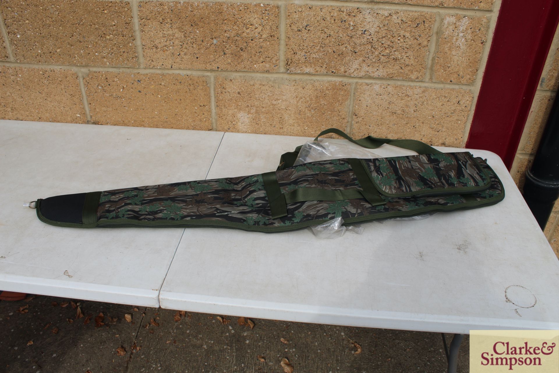 Fleece lined gun bag. *