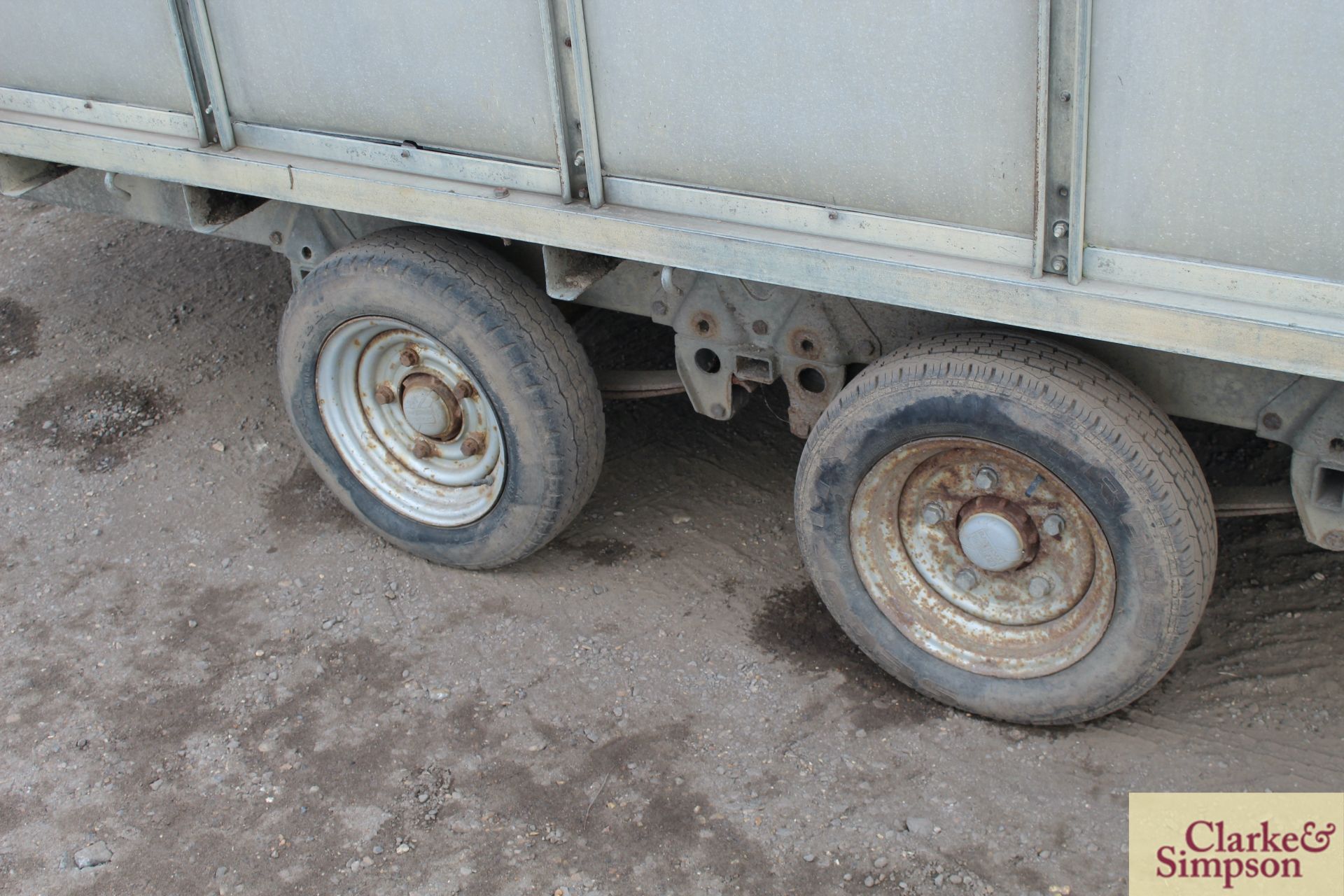 Ifor Williams 12ft twin axle demount livestock trailer. * - Image 6 of 17