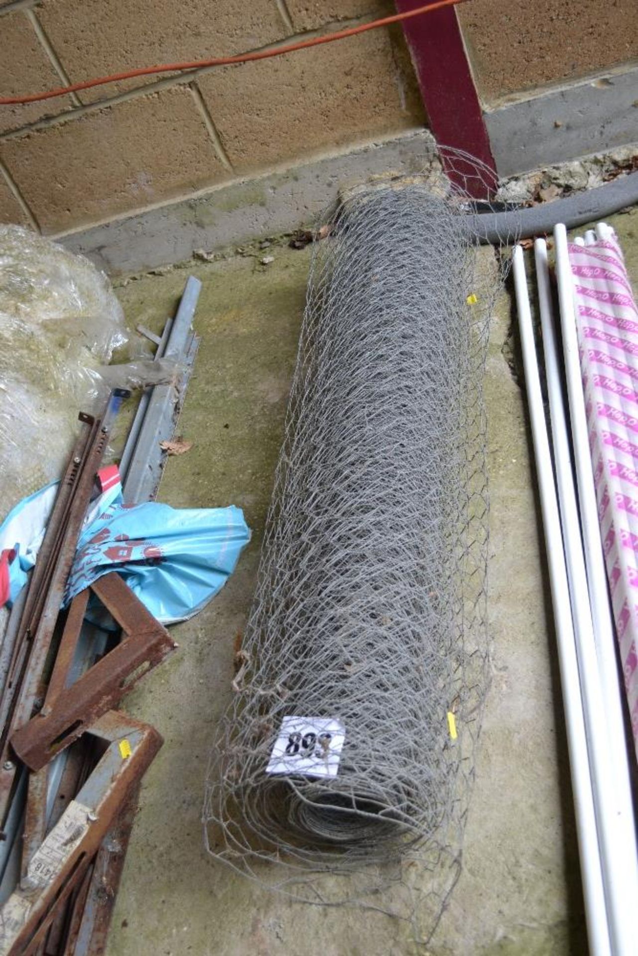 Roll of chicken wire. - Image 2 of 2
