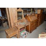 An Edwardian stripped pine dressing table