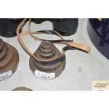 Six cast iron graduated shop weights ¼oz - 1lb