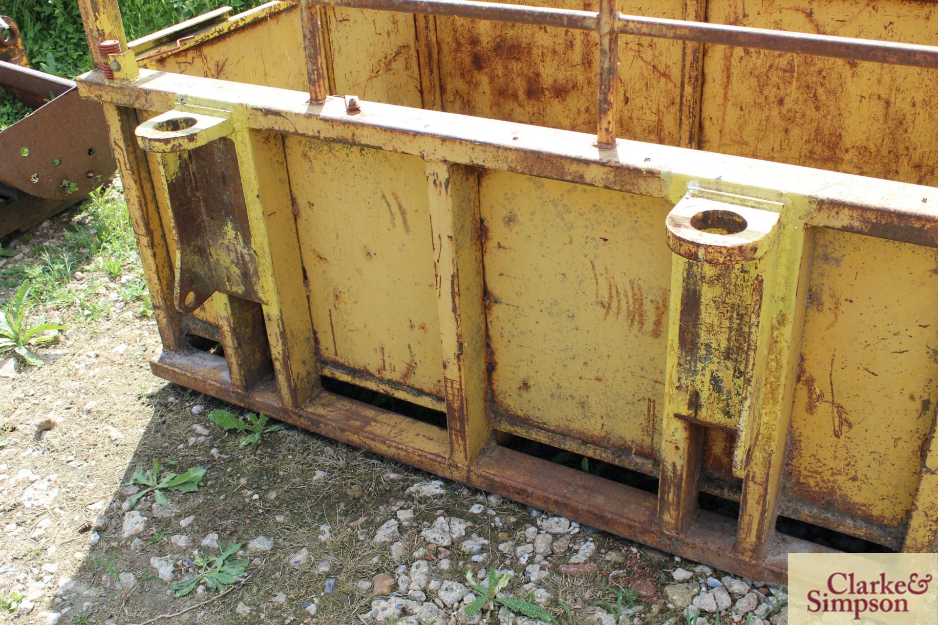 Man cage. Matbro cone and pin brackets. LV - Image 4 of 7