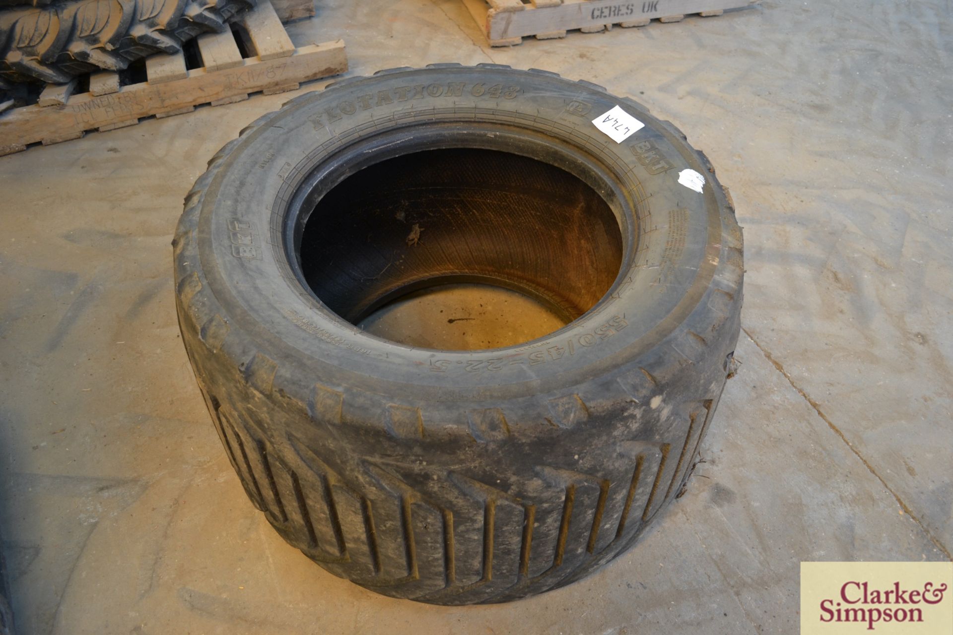 550/45-22.5 tyre. LV - Image 2 of 2