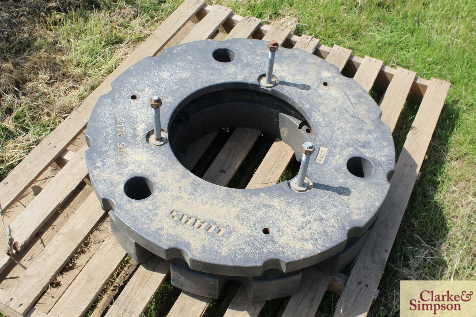 Pair of Claas rear wheel weights. LV - Image 6 of 6