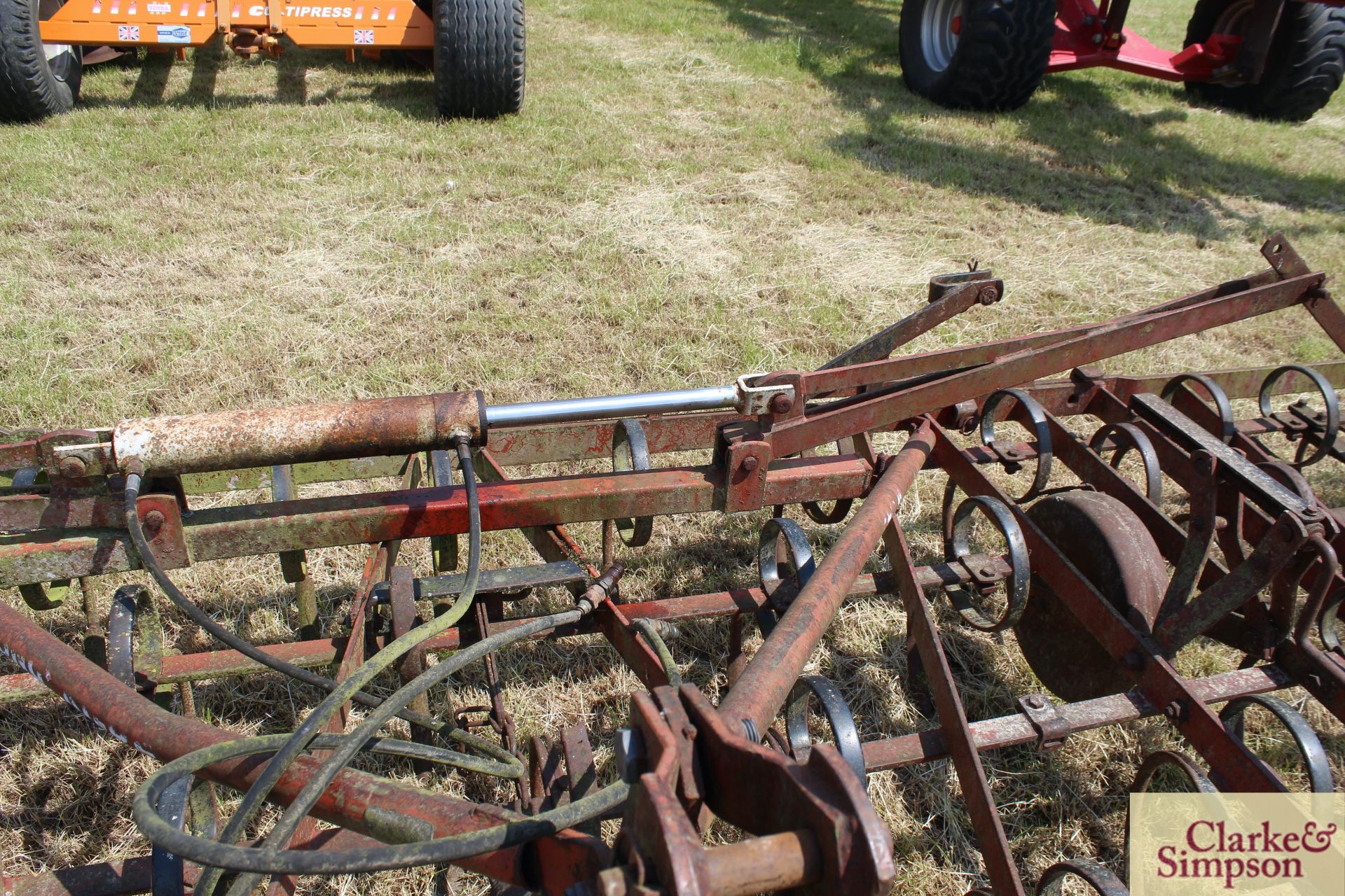**CATALOGUE CHANGE** Kongsklide 18ft Triple-K hydraulic folding mounted spring tines. With depth - Image 8 of 11