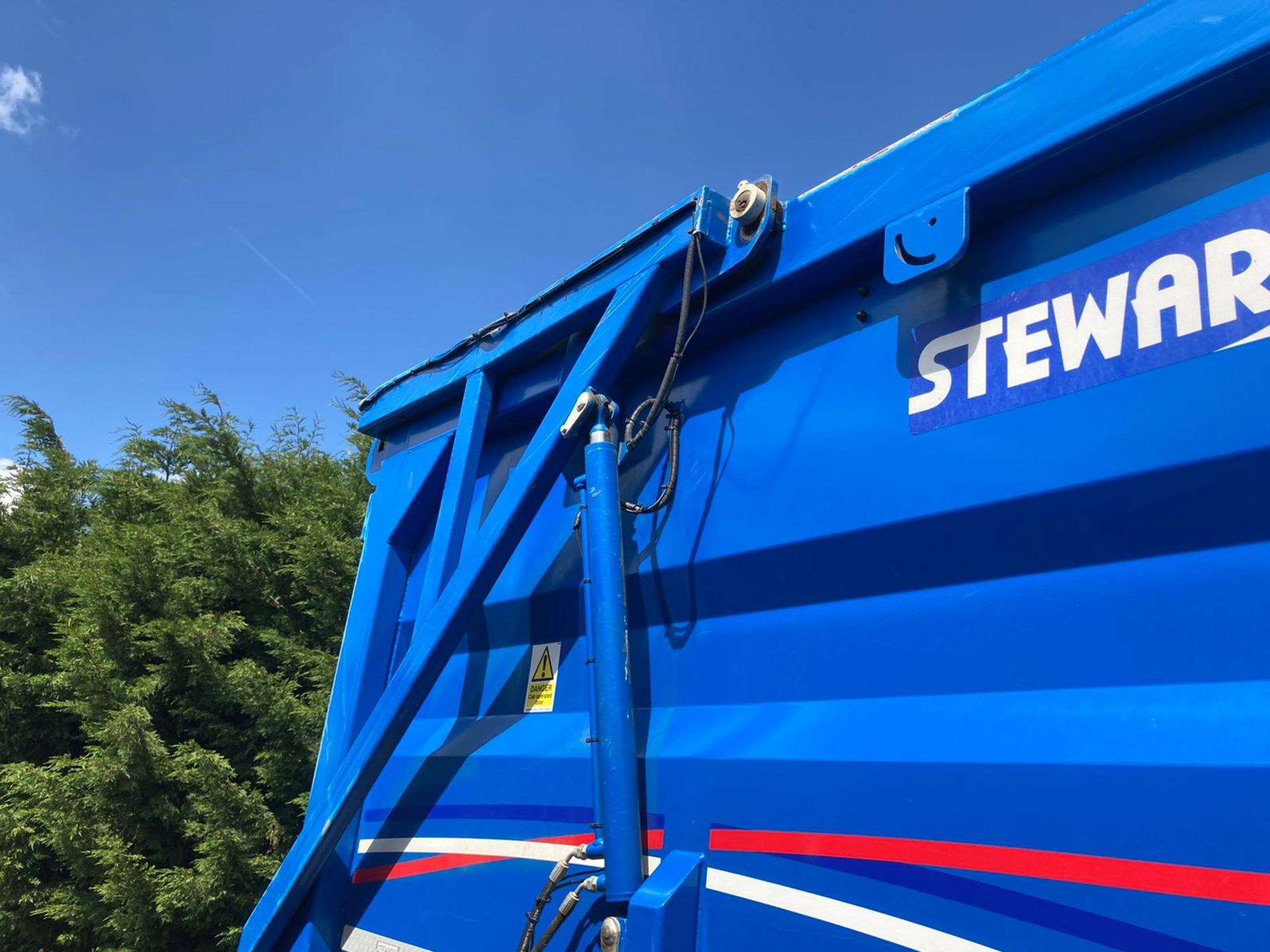 **CATALOGUE CHANGE** Stewart Pro Series 18-23H 18T twin axle tipping trailer. 06/2020. Serial number - Image 32 of 40