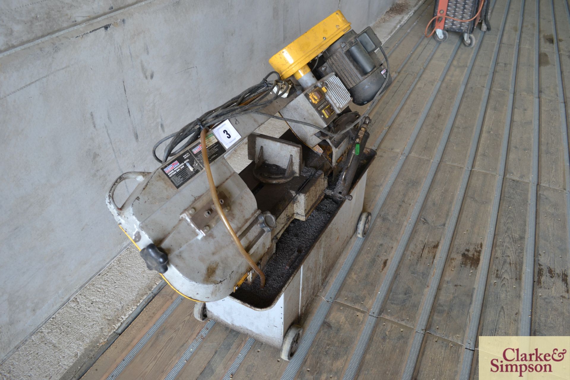 Sealey 300mm metal band saw. M