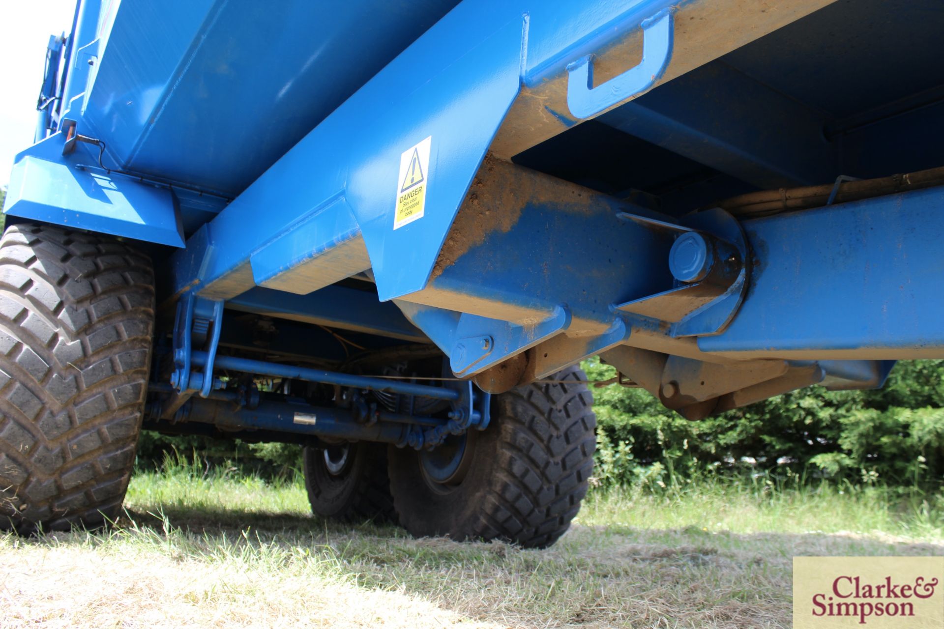 **CATALOGUE CHANGE** Stewart Pro Series 18-23H 18T twin axle tipping trailer. 06/2020. Serial number - Image 13 of 40