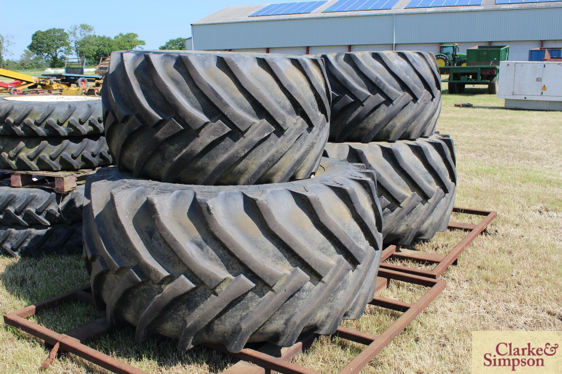 Set of wheels and tyres to fit New Holland. Comprising 850/50-38 rears @ 70% and 750/45-30.5 - Image 4 of 6