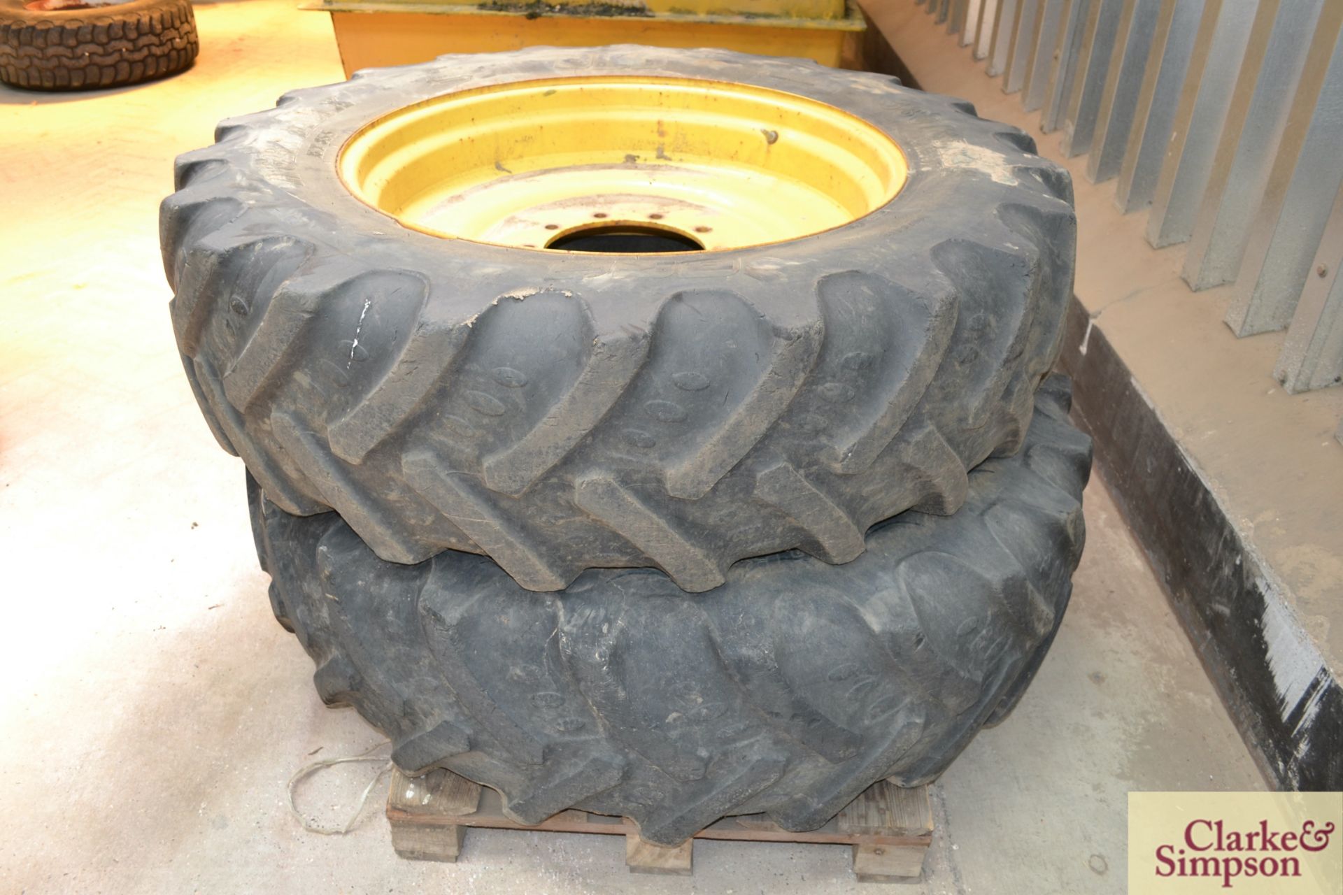 Set of row crop wheels and tyres to fit John Deere - Image 5 of 5