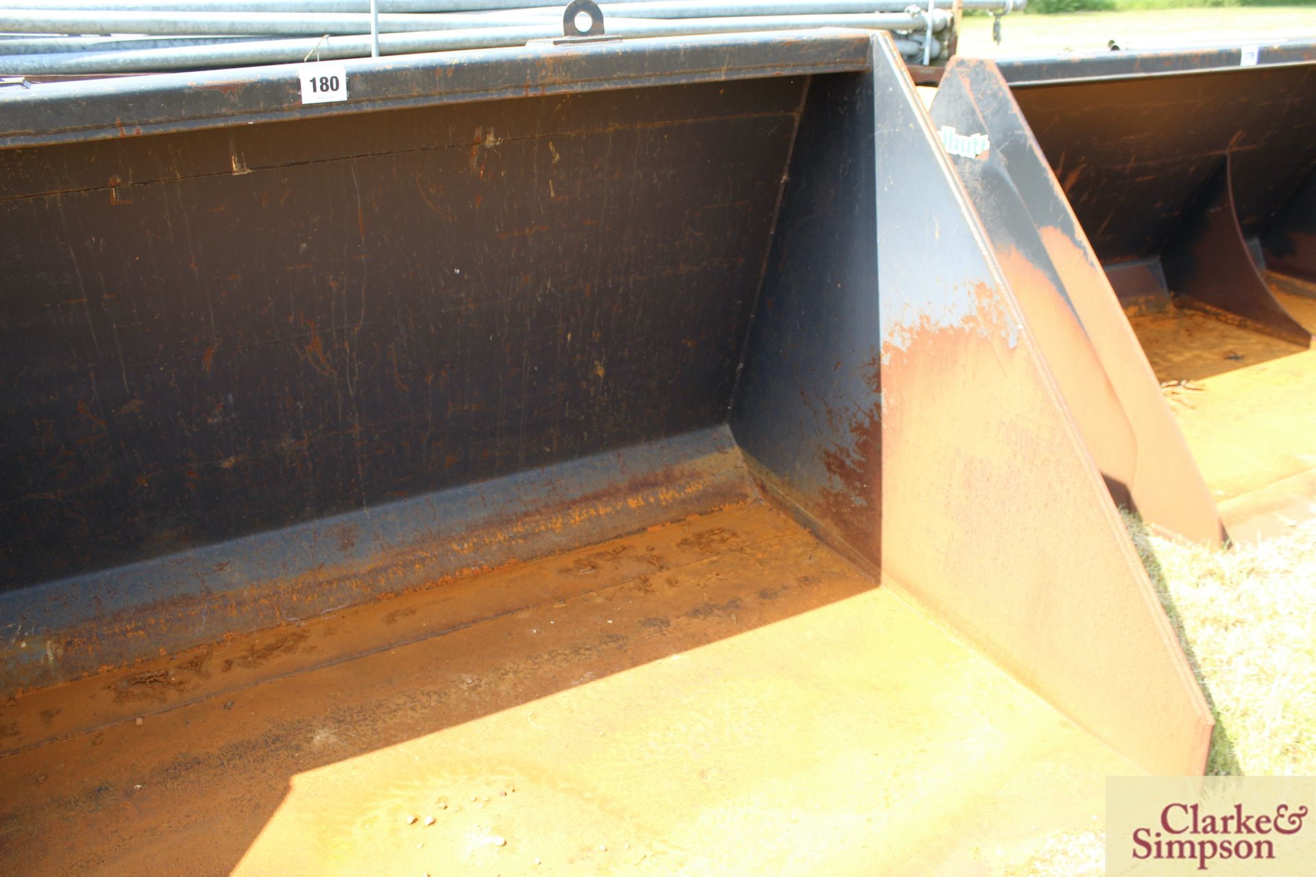 Cherry CB33W 3.5cu m grain bucket. 2013. Matbro cone and pin brackets. M - Image 7 of 8