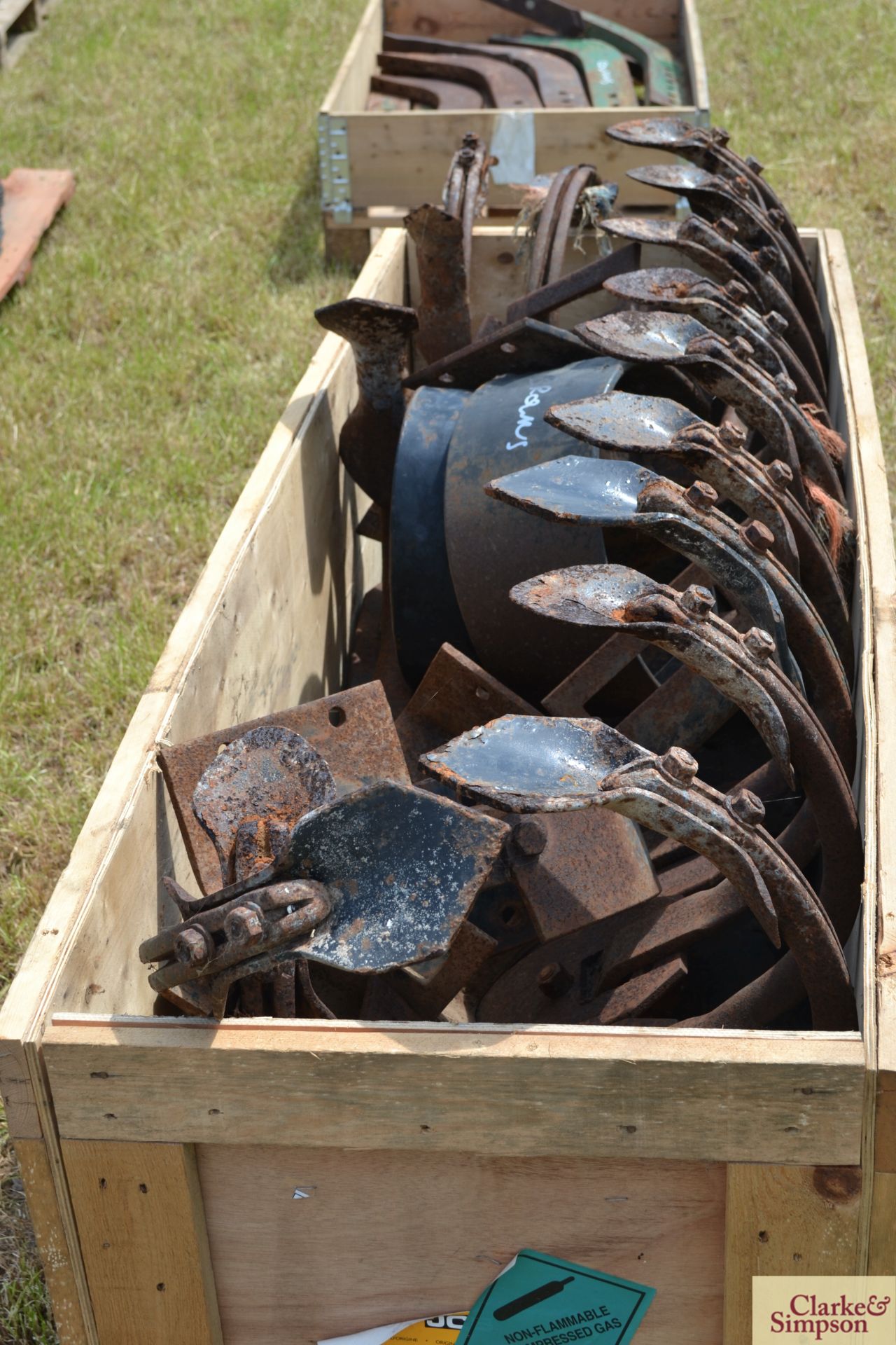 Large quantity of Browns cultivator tines. M - Image 3 of 3