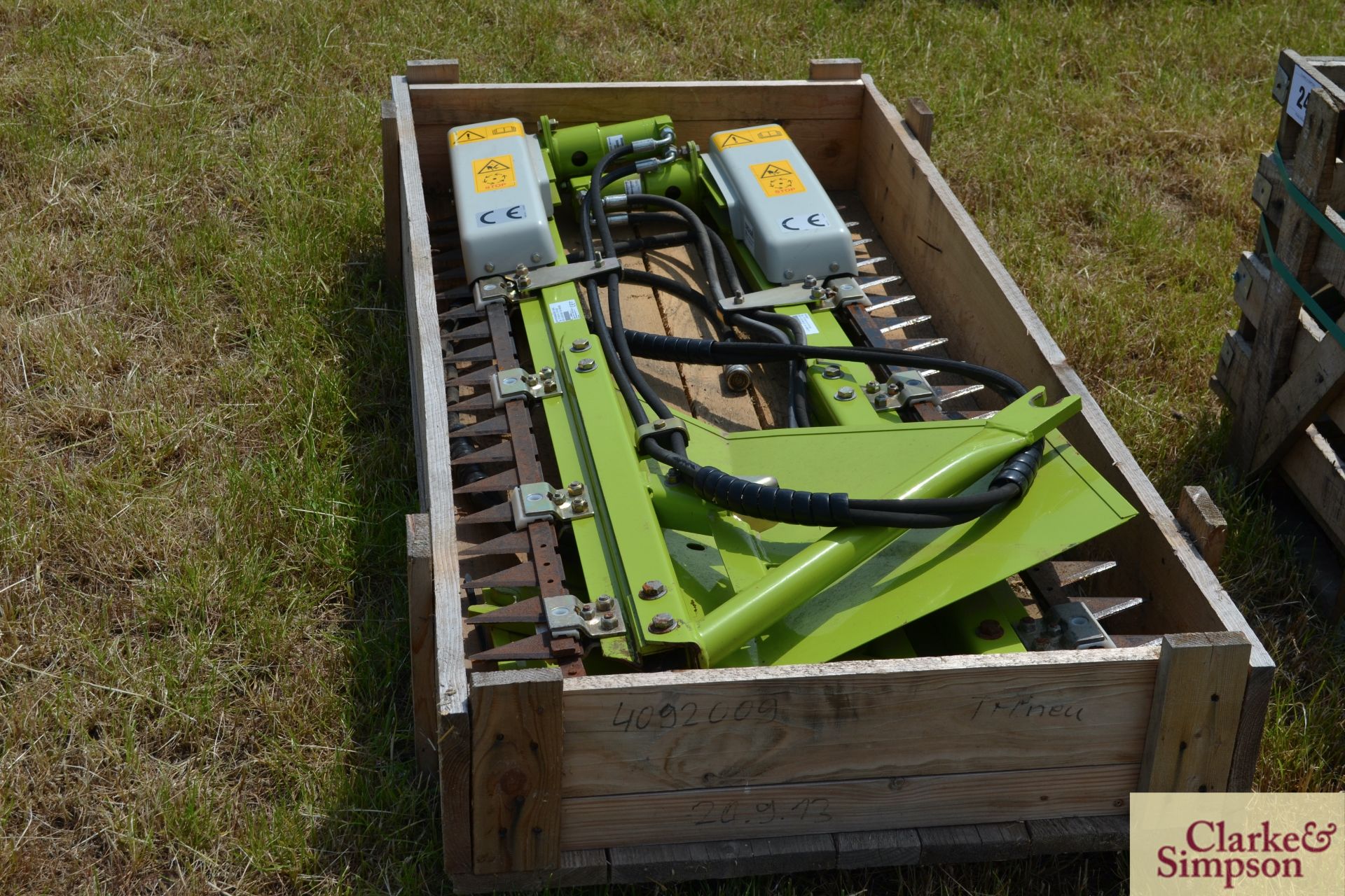 2x Ziegler hydraulic side knives for Claas combine - Image 2 of 8