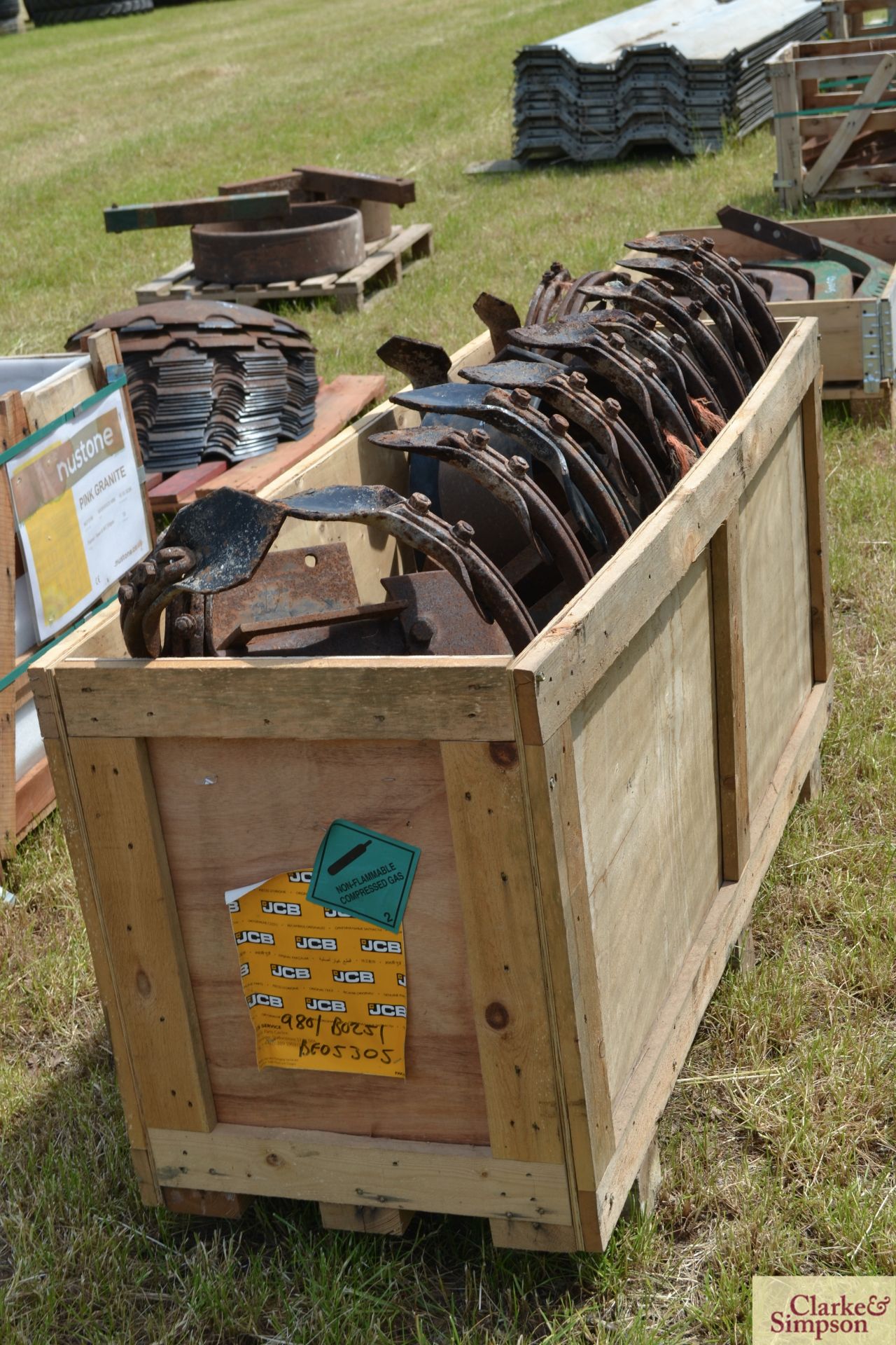 Large quantity of Browns cultivator tines. M - Image 2 of 3