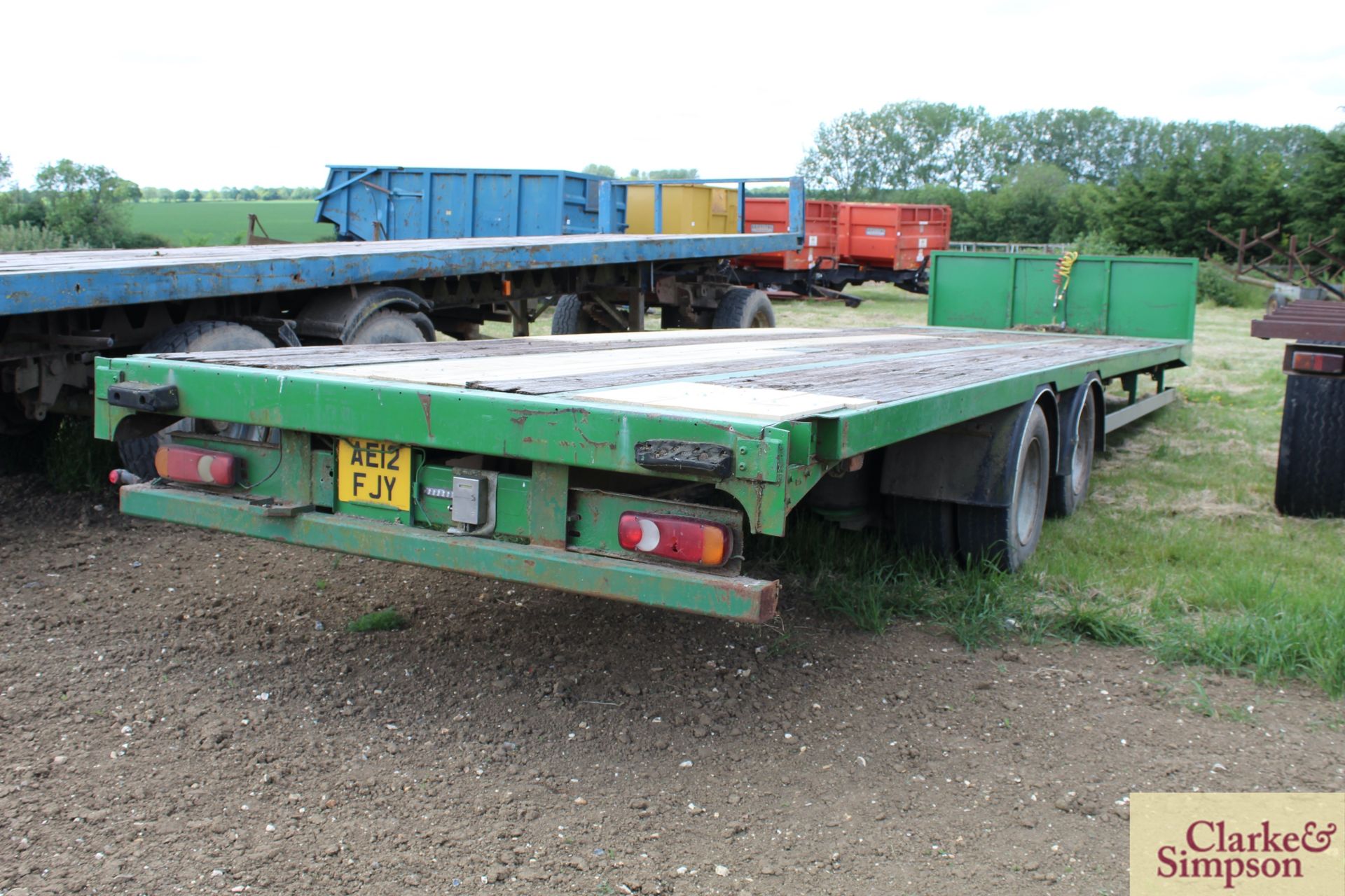 c.32ft twin axle flat bed trailer. Ex-step frame conversion. With twin wheels and air brakes. LV - Image 4 of 17