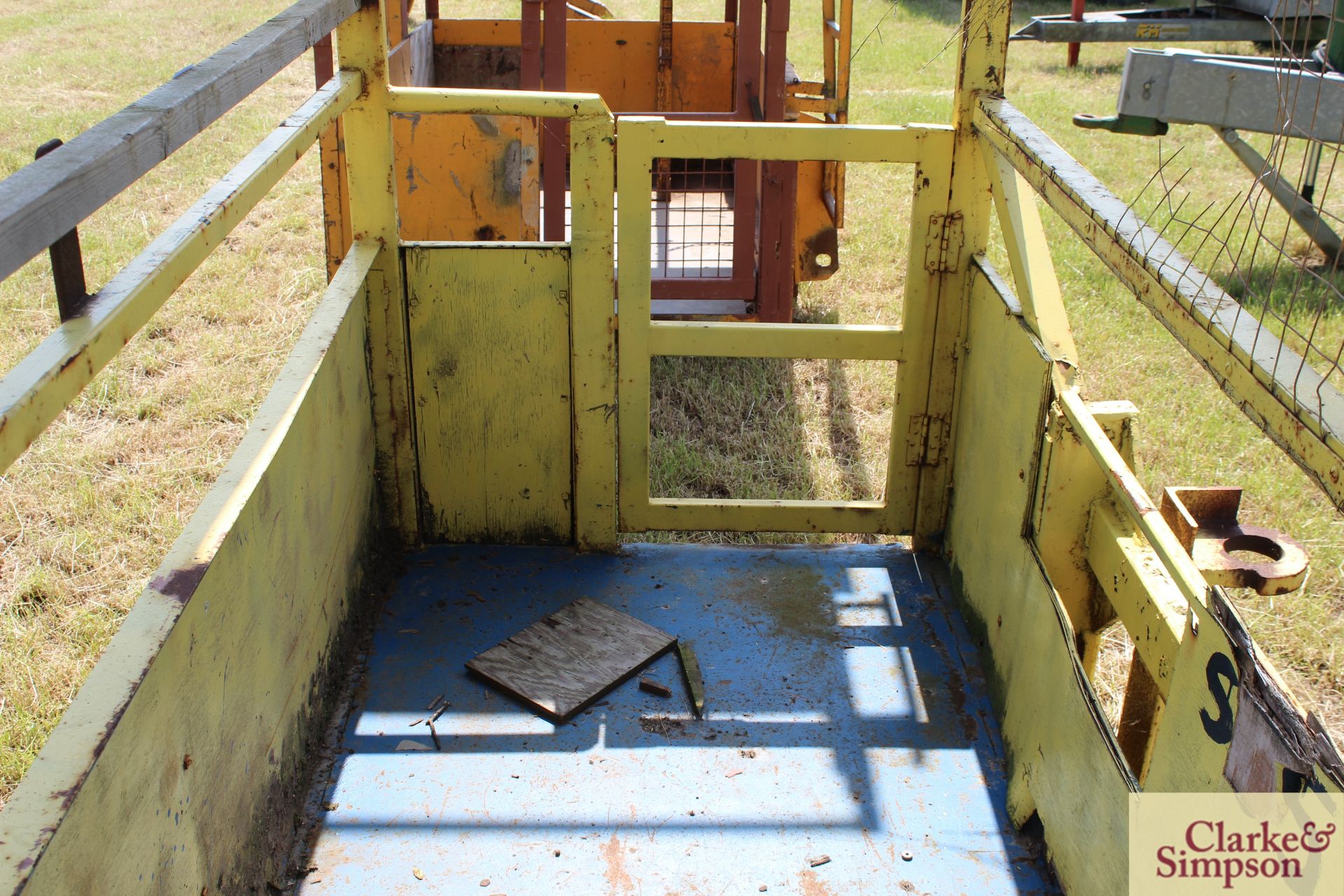 Double height man cage. Matbro cone and pin brackets. M - Image 6 of 10