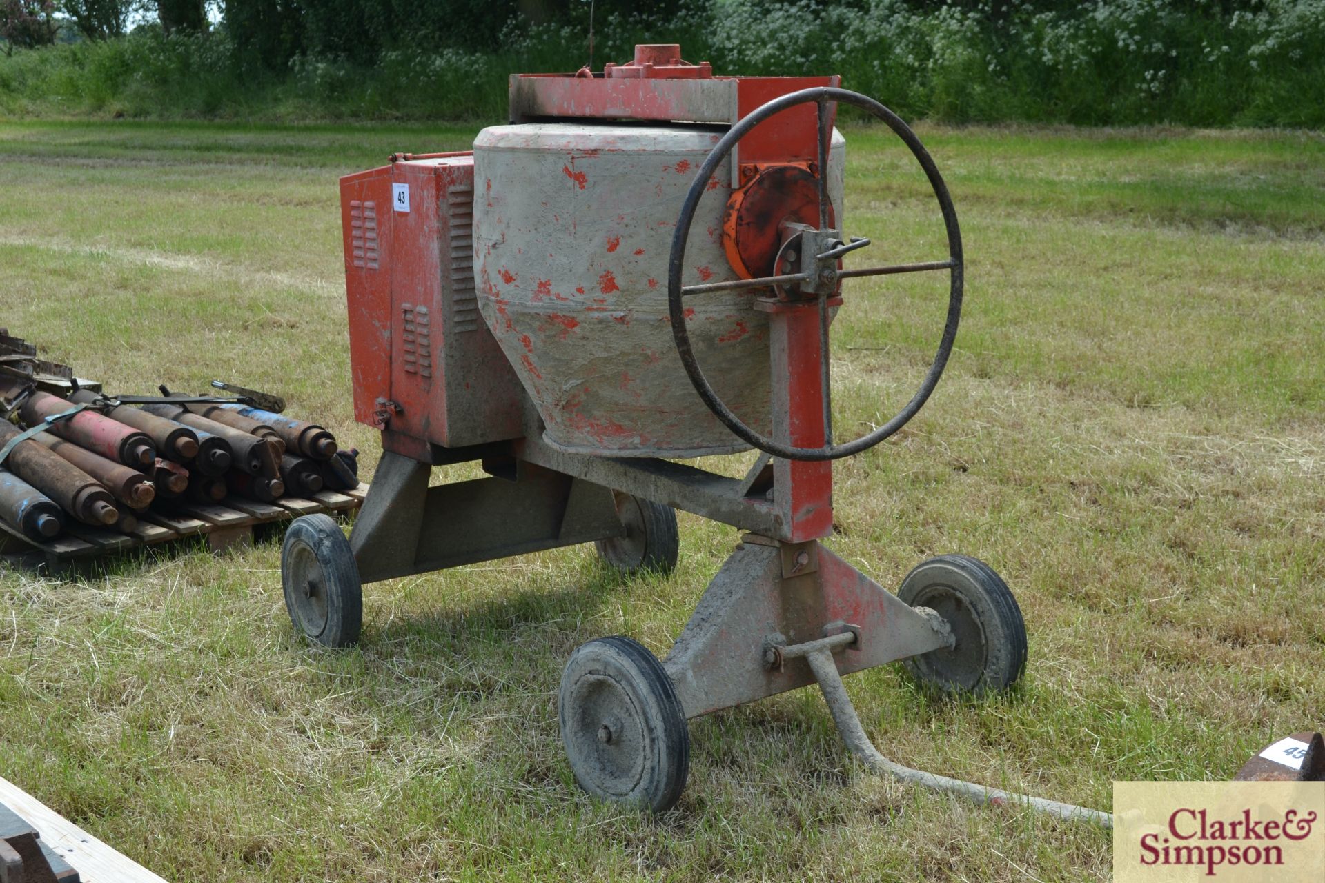 Belle Premier cement mixer. With single cylinder d - Image 2 of 5