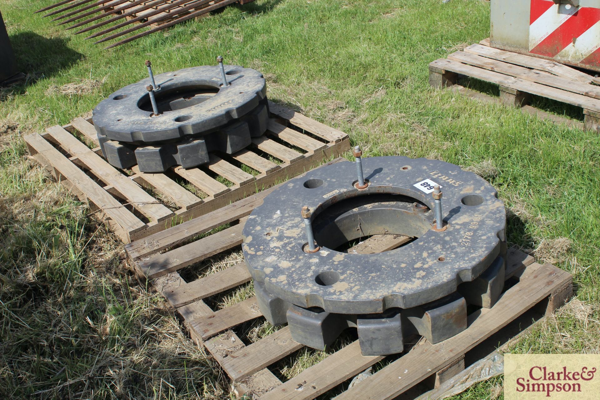 Pair of Claas rear wheel weights. LV - Image 4 of 6