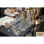 A quantity of various decorative table glassware i