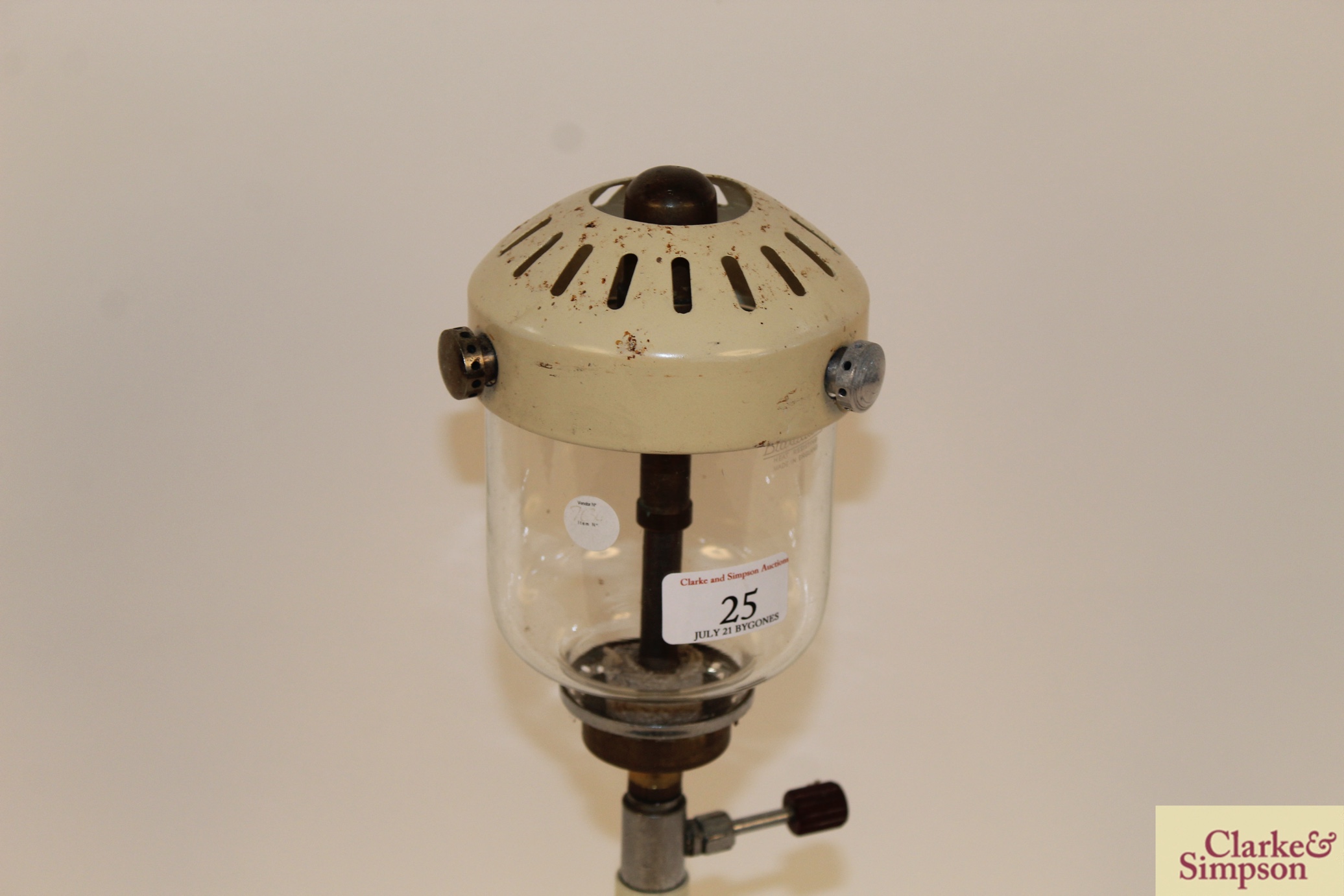 A Vaperlux table lamp - Image 6 of 10