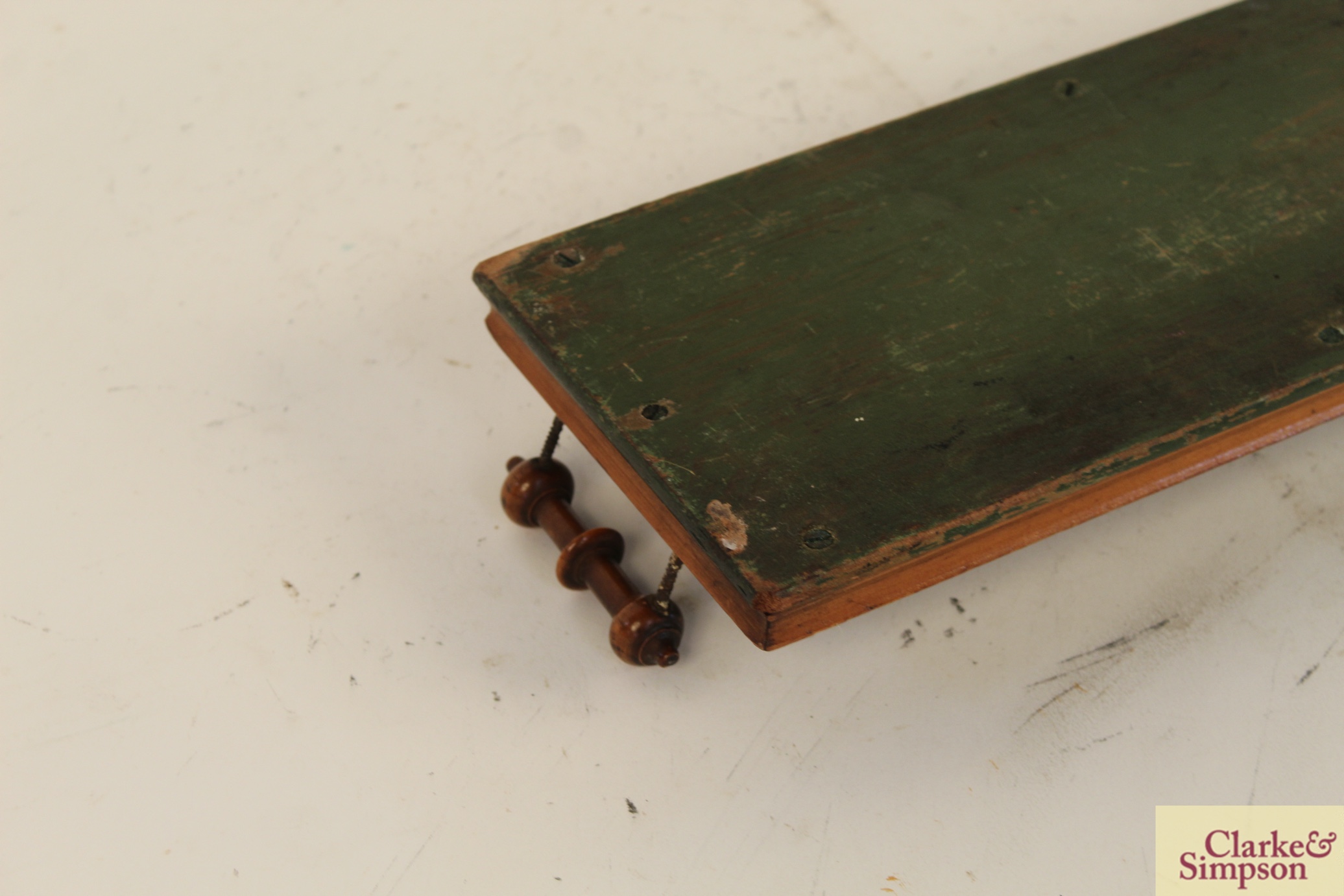 A small wooden two handled tray with clover leaf d - Image 6 of 7