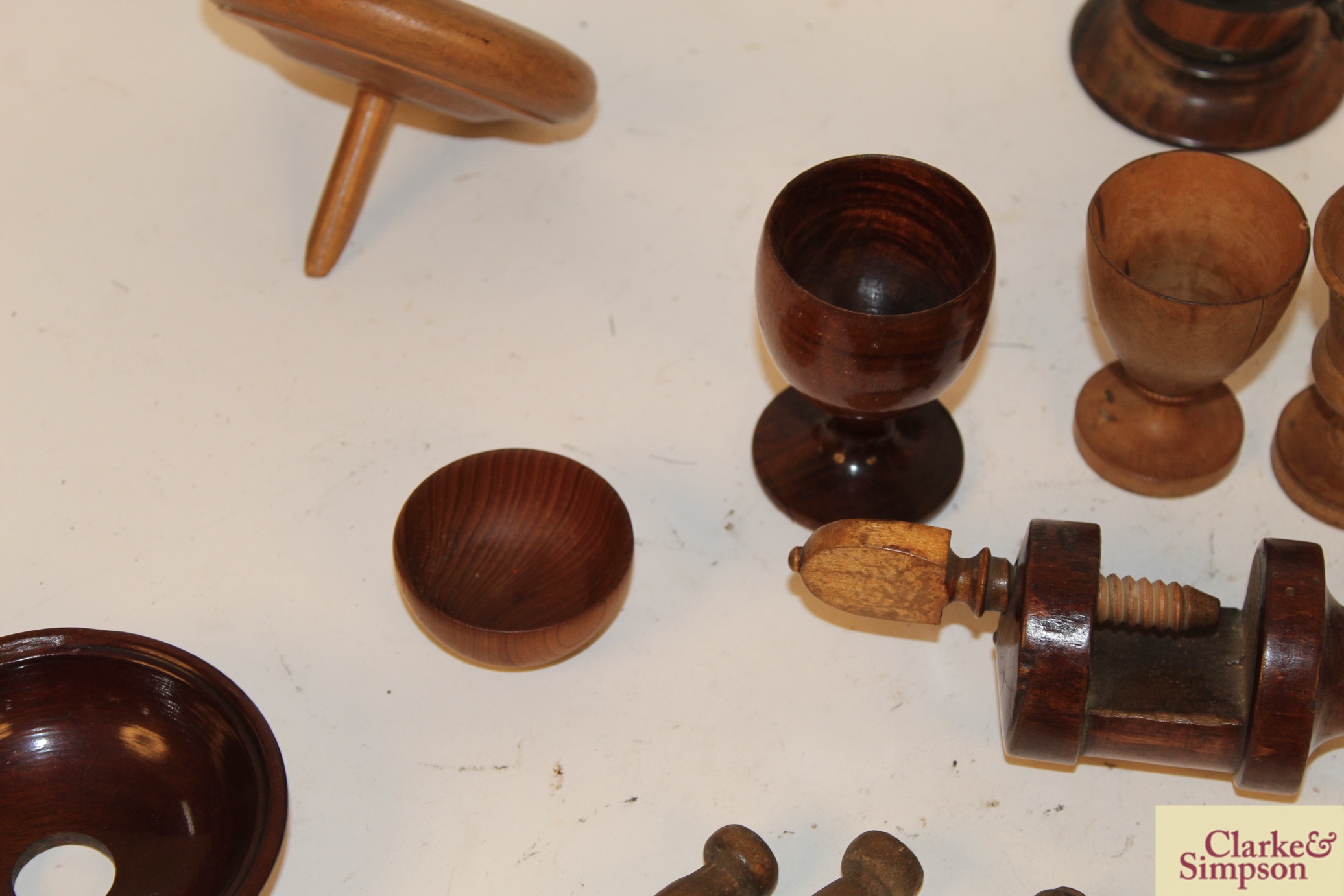 Miscellaneous 19th Century treen to include thread - Image 6 of 10