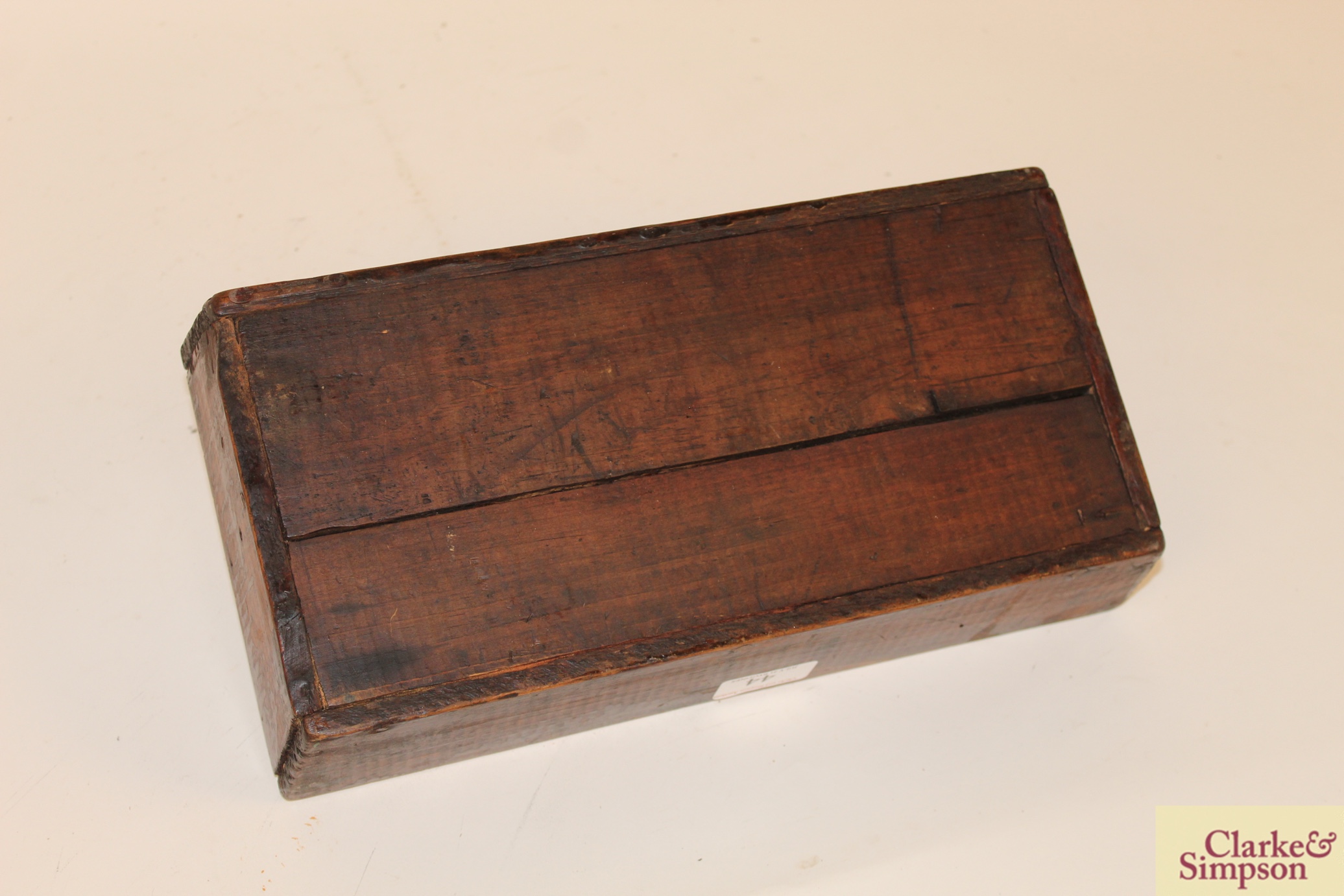 An antique elm two division cutlery tray - Image 4 of 4