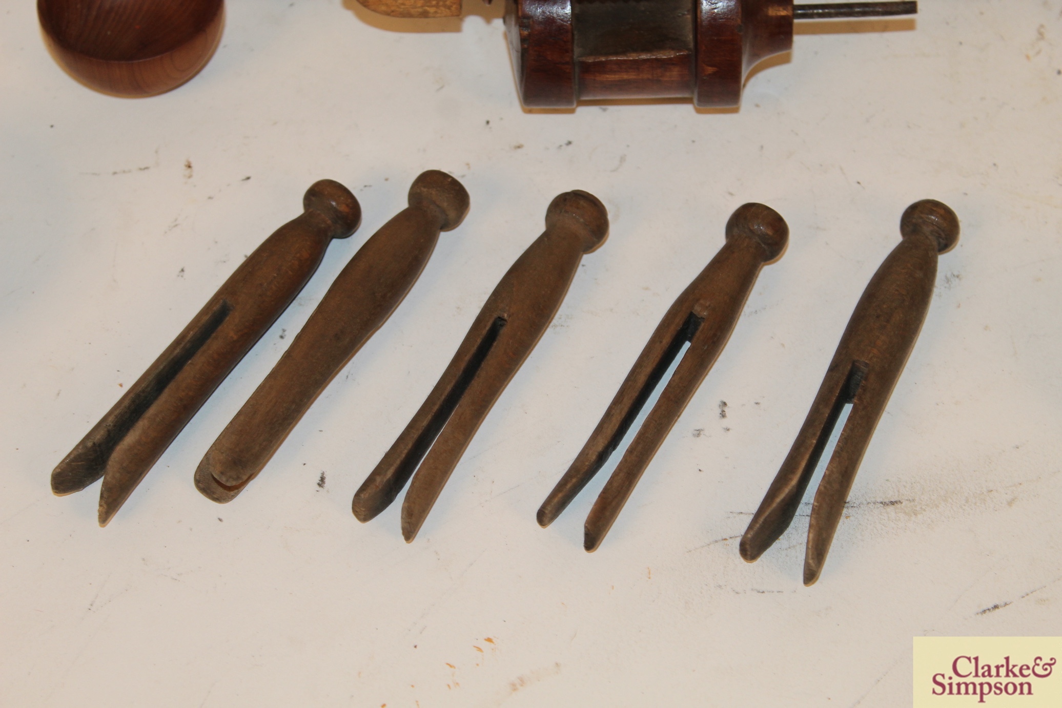 Miscellaneous 19th Century treen to include thread - Image 8 of 10