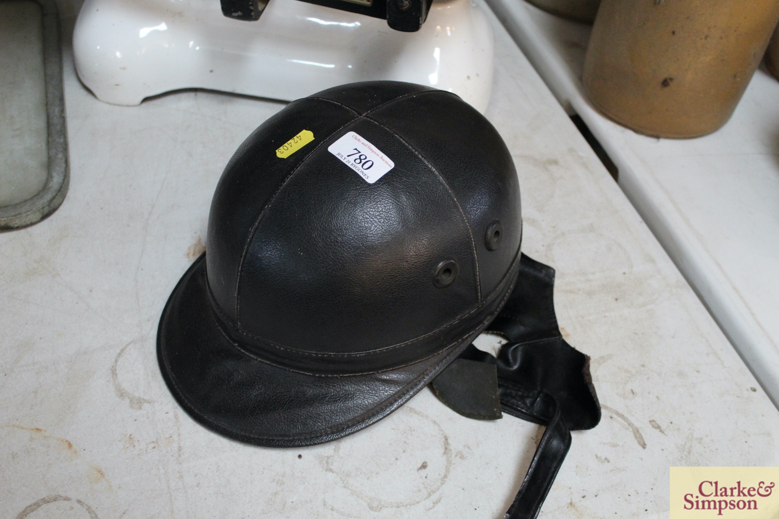 A vintage leather mounted Everoak riding helmet - Image 2 of 4