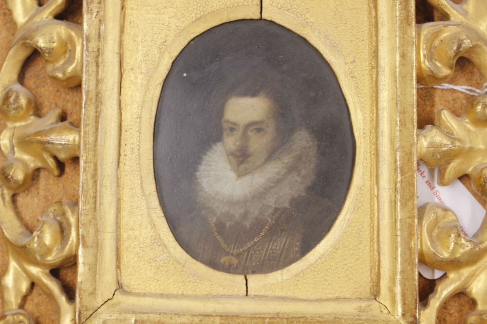 A pair of 18th Century miniature portraits, possibly Elizabeth I and Walter Raleigh contained in - Image 11 of 12