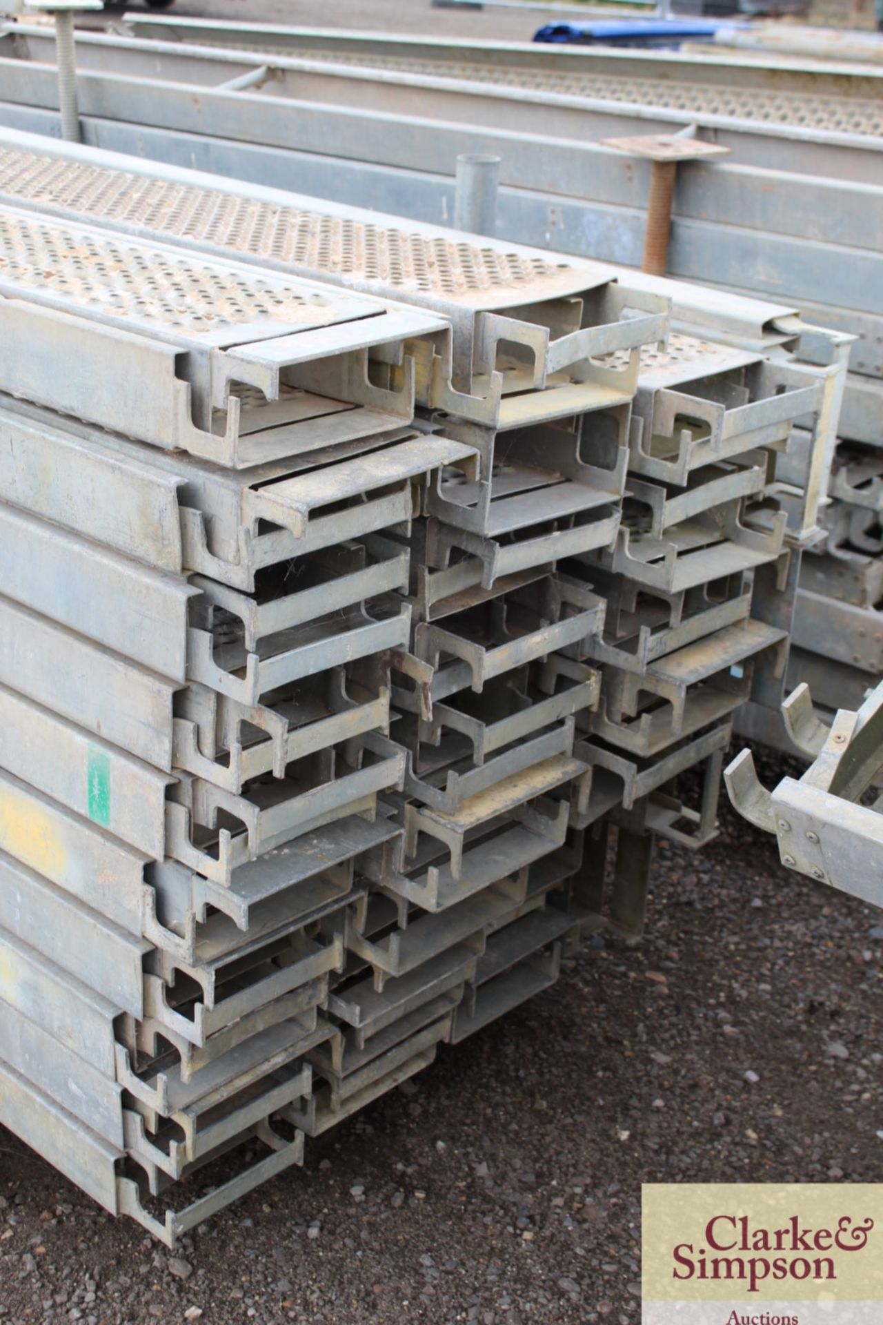 Stillage of Haki Scaffolding Steel Planks. Mainly 2500. - Image 6 of 6