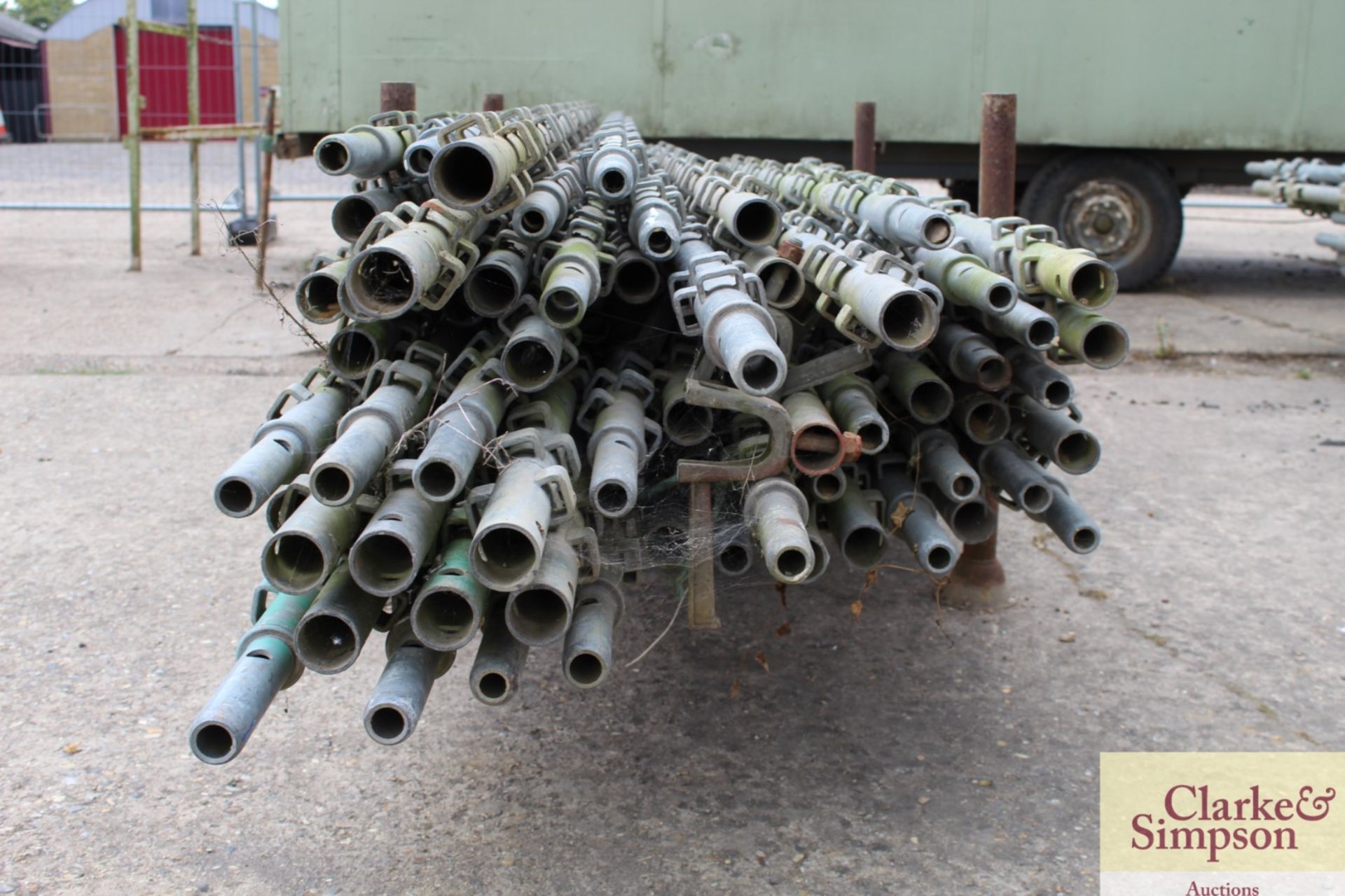 Stillage of Haki Scaffolding Standard S uprights. Mainly 3m & 4m. - Image 6 of 6