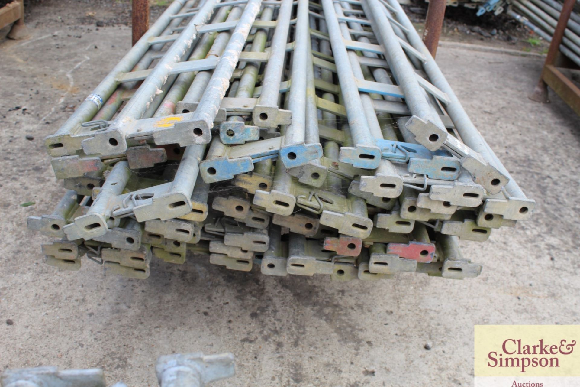 Stillage of Haki Scaffolding Ledger Beams. Mainly 3050. - Image 5 of 6