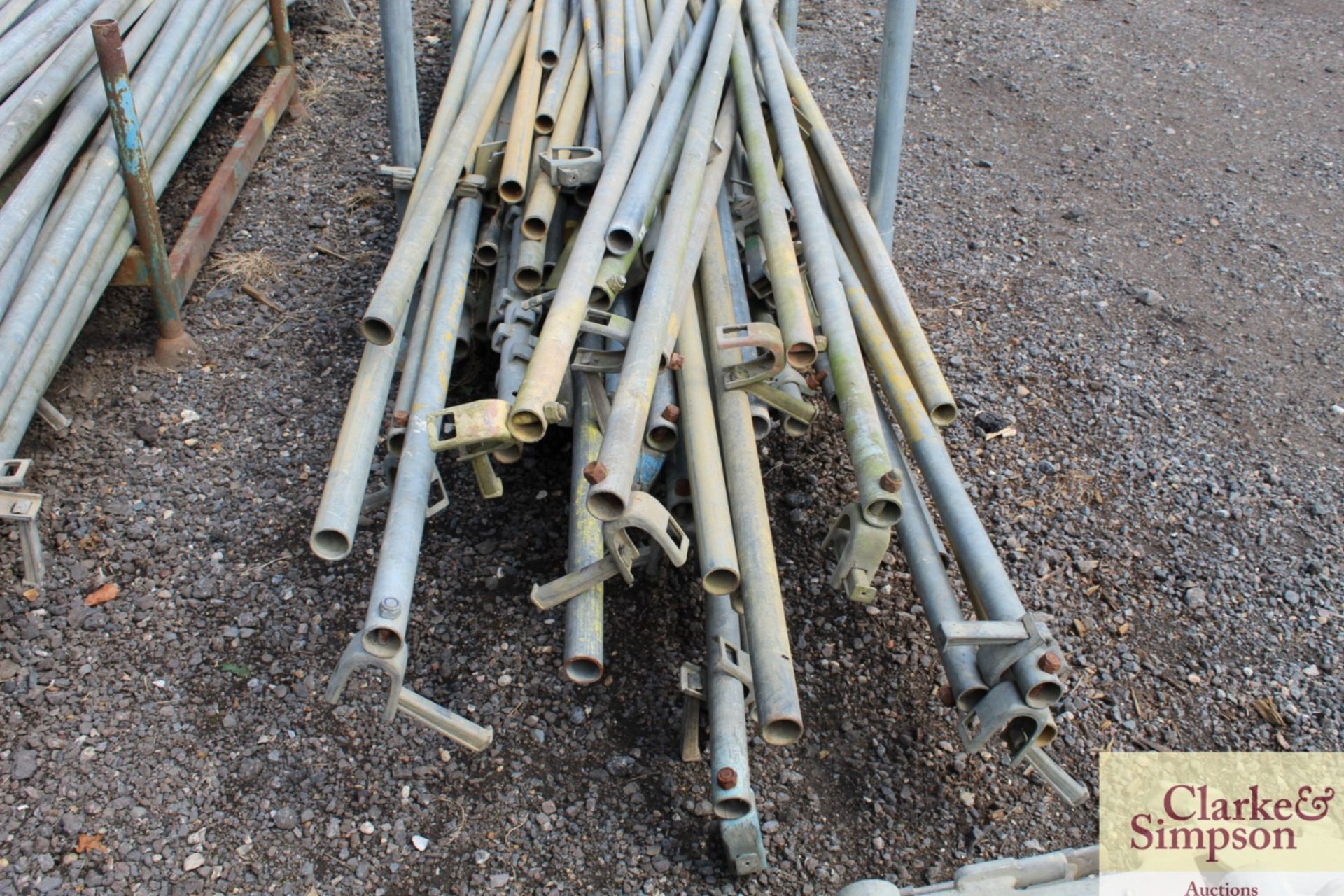 Stillage of Haki ScaffoldingDiaganol Braces and some scaffold poles. - Image 5 of 6