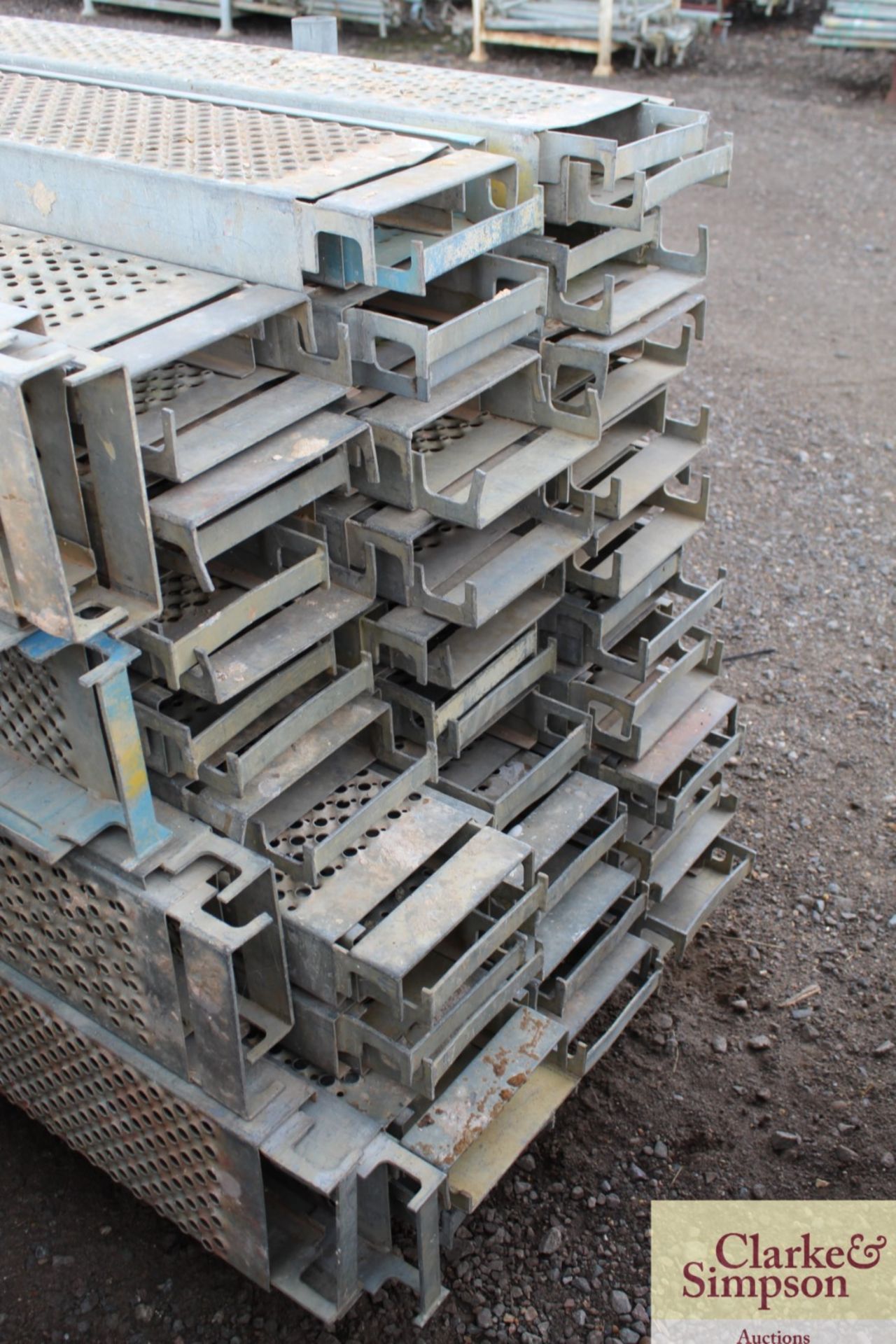 Stillage of Haki Scaffolding Steel Planks. Mainly 2500. - Image 5 of 6